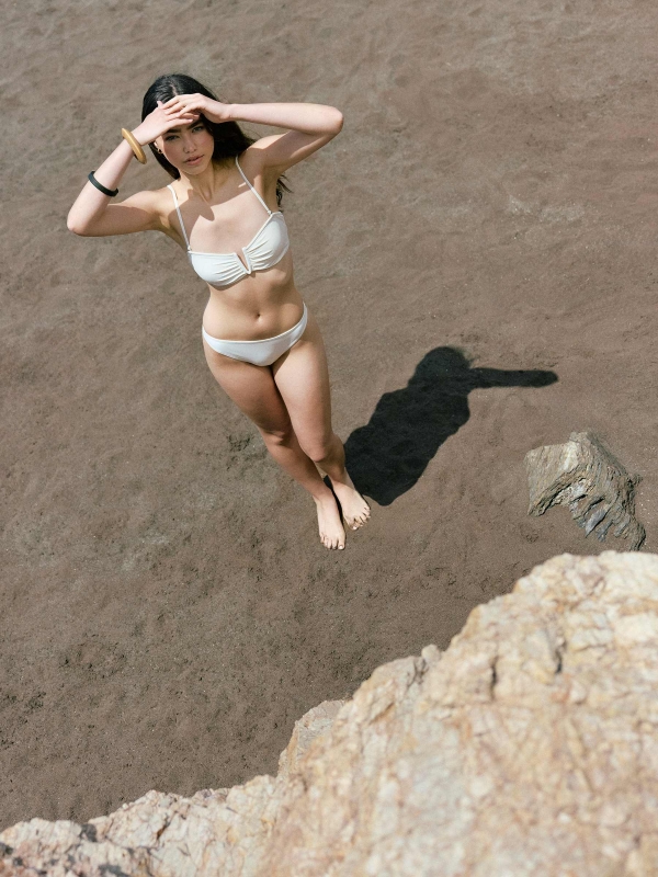  Bandeau bikini top with buckle off white