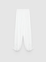 %Pto% High-waisted baggy pants with bows white front view