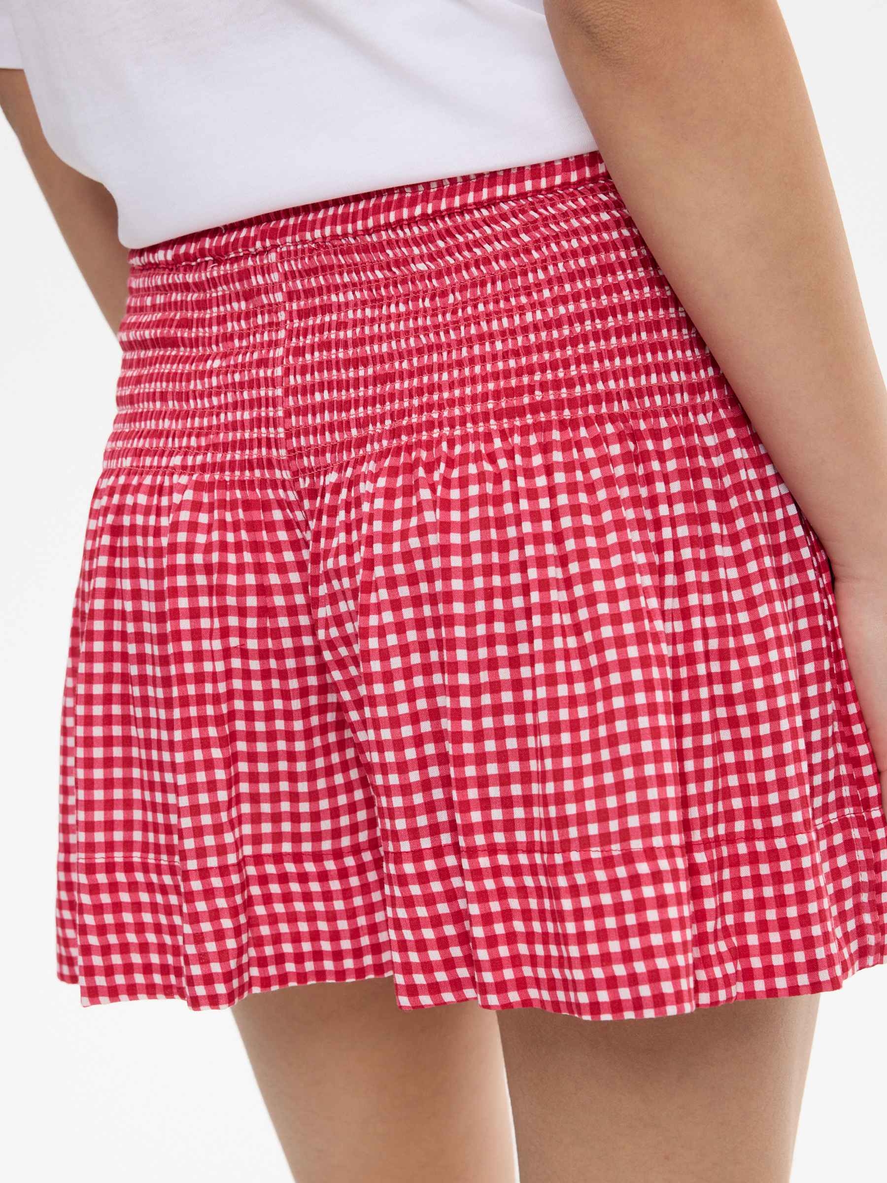 Short de viscosa vichy nido abeja carmín vista media frontal