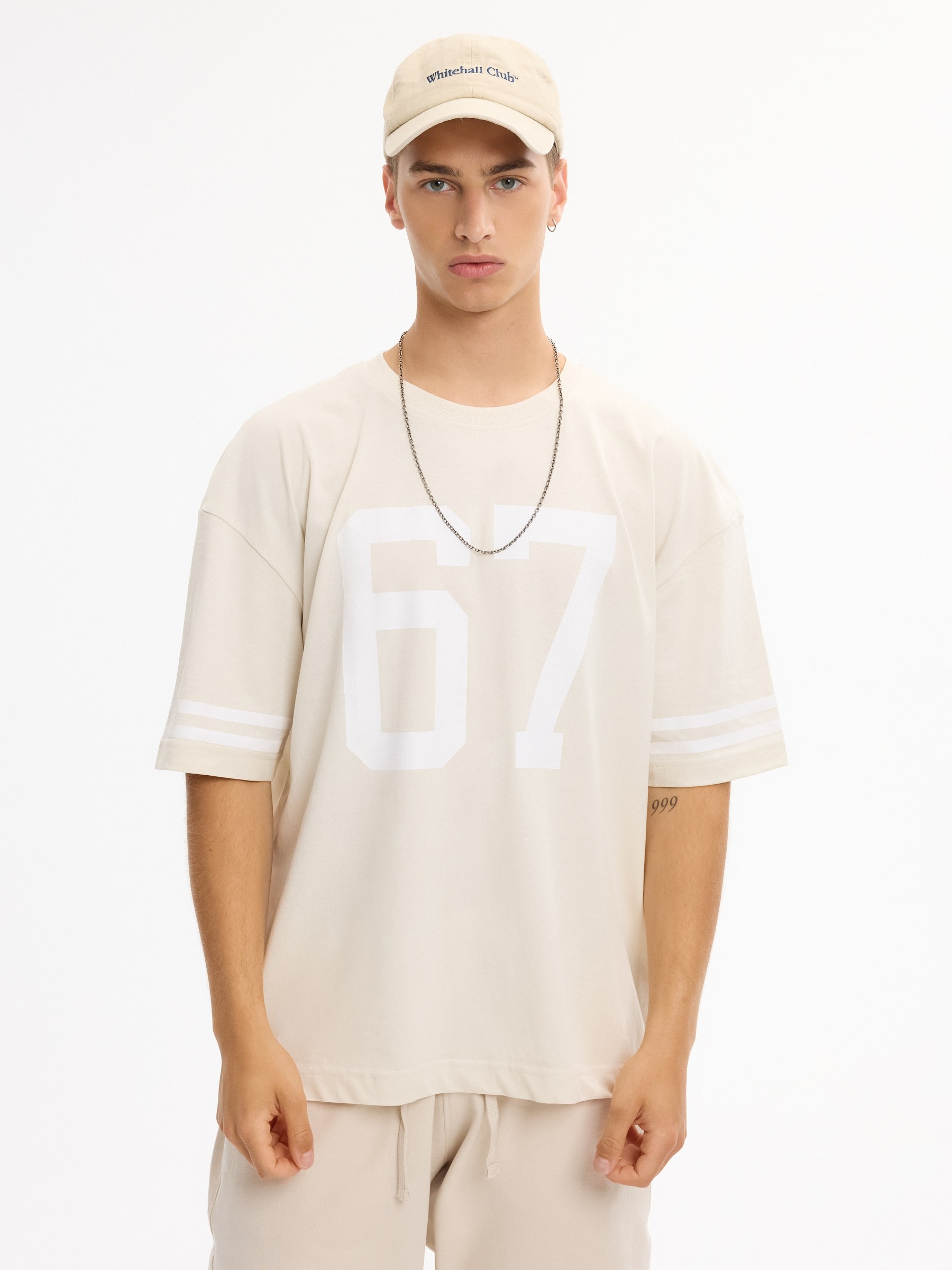 Printed T-shirt 67 raw middle front view