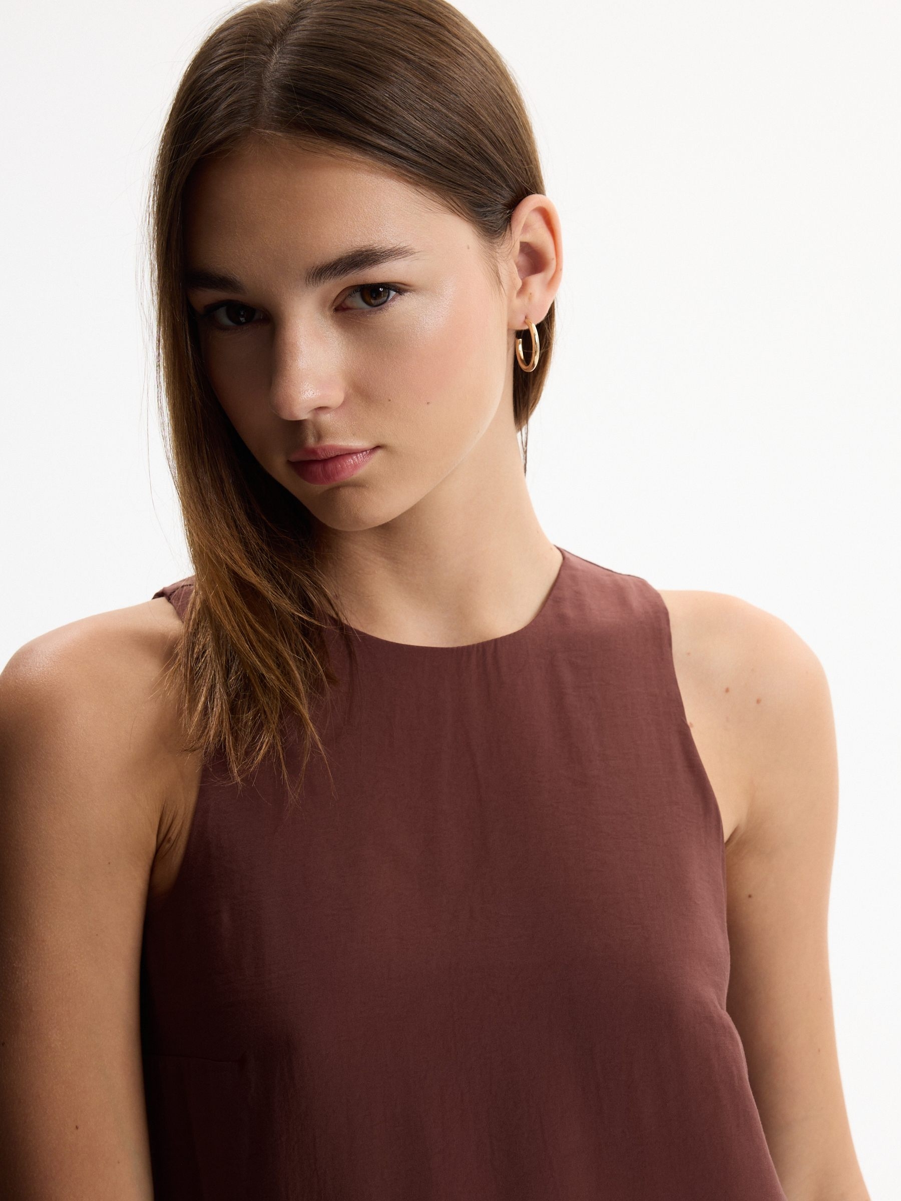  Plain maxi dress with slit chocolate front view