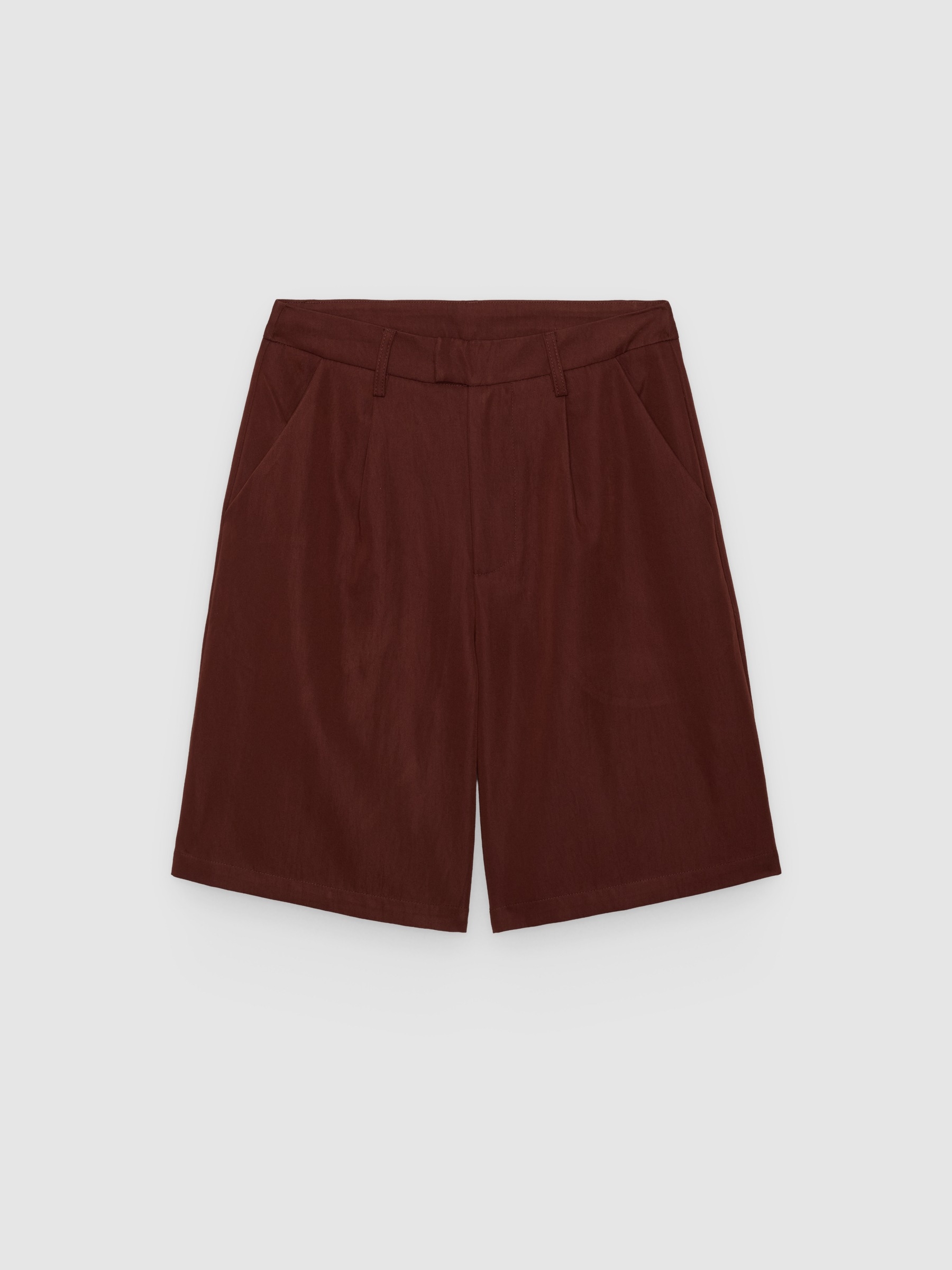 Bermuda shorts with textured pleats chocolate middle front view
