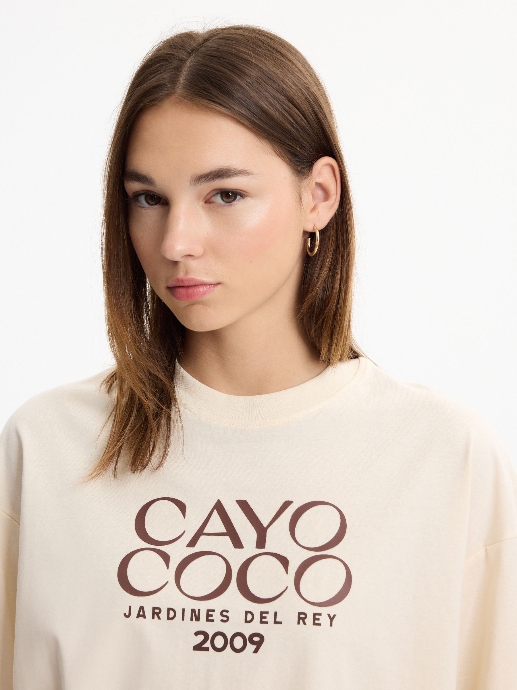 Crew neck T-shirt raw middle front view