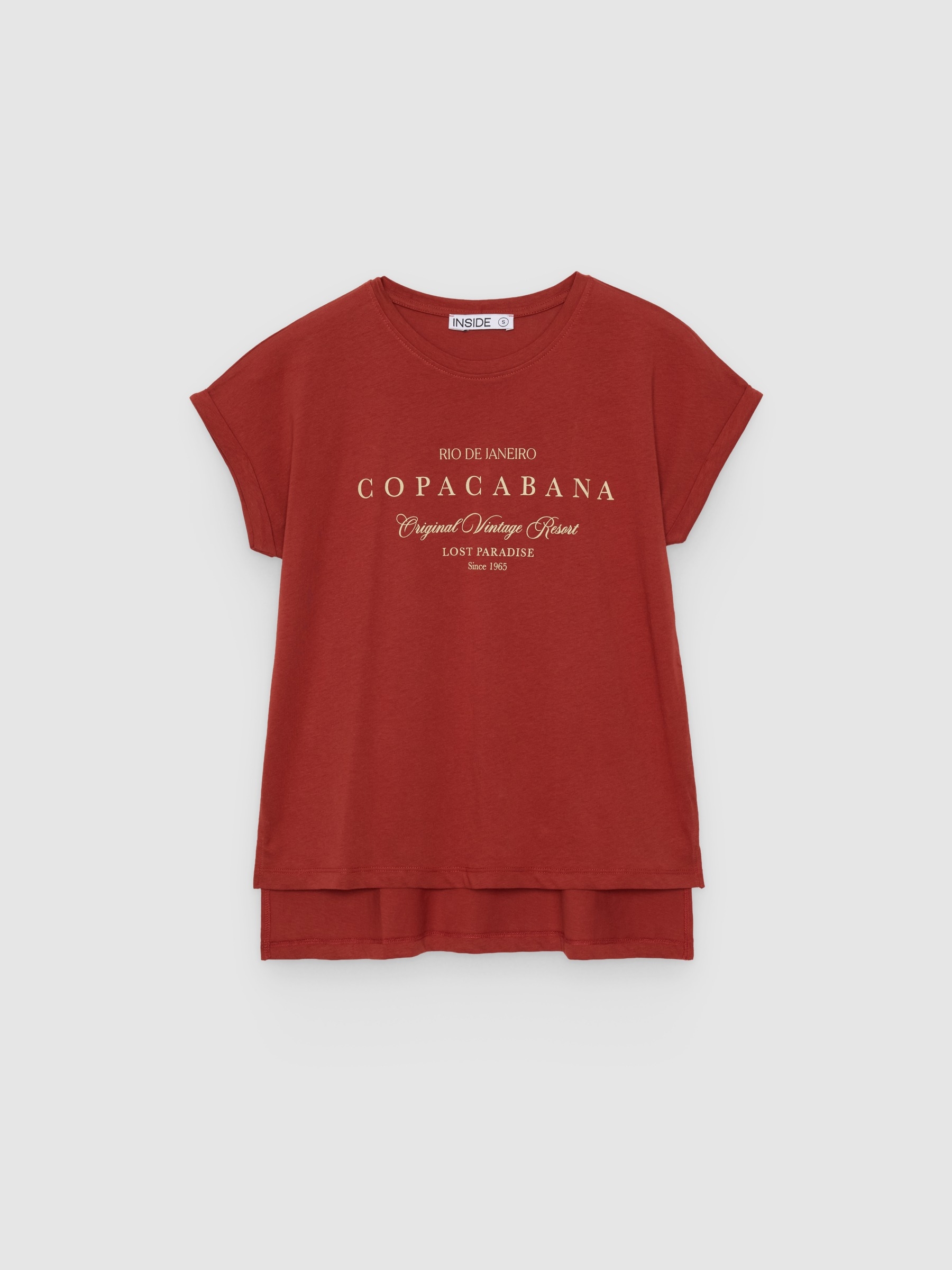 Oversized T-shirt with asymmetric hem brick red middle front view
