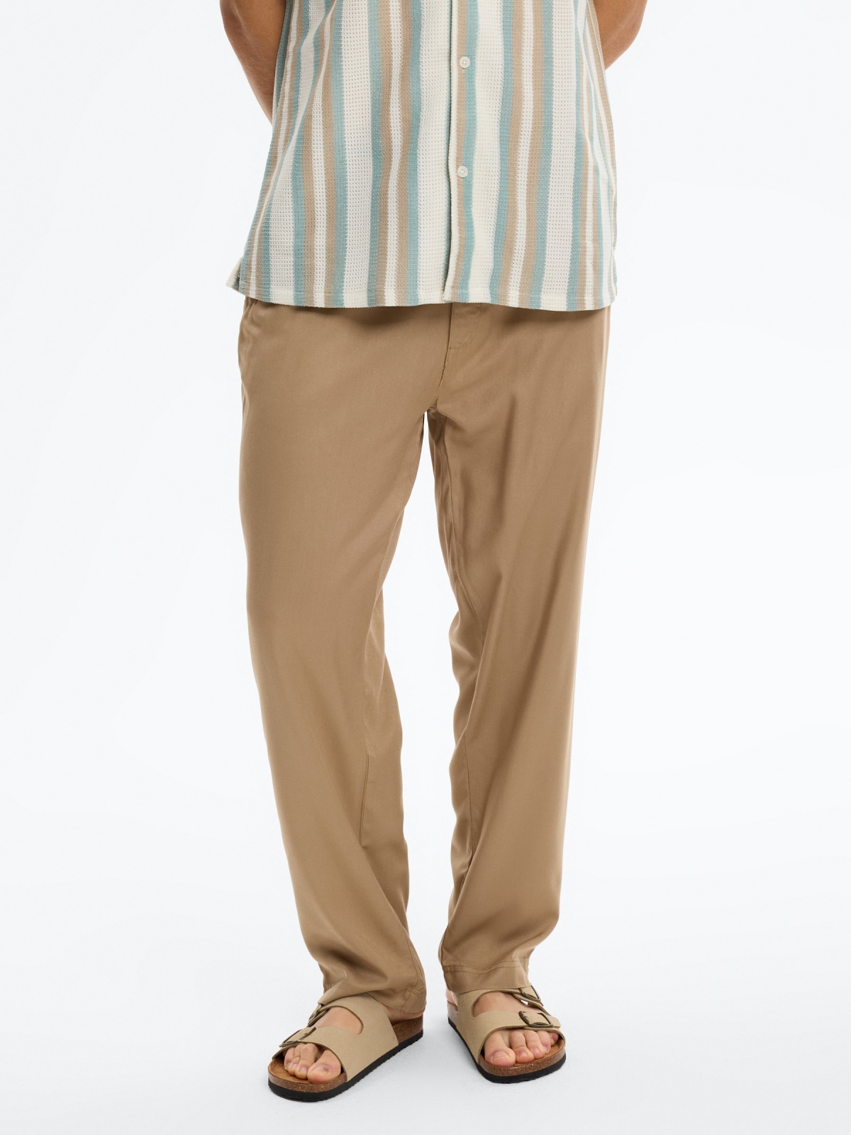 Jogger lino tiro alto beige vista media frontal