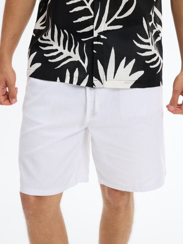 Linen cargo jogger shorts white middle back view