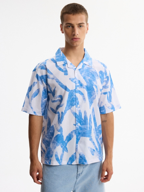 Oversized short-sleeve floral shirt white middle front view