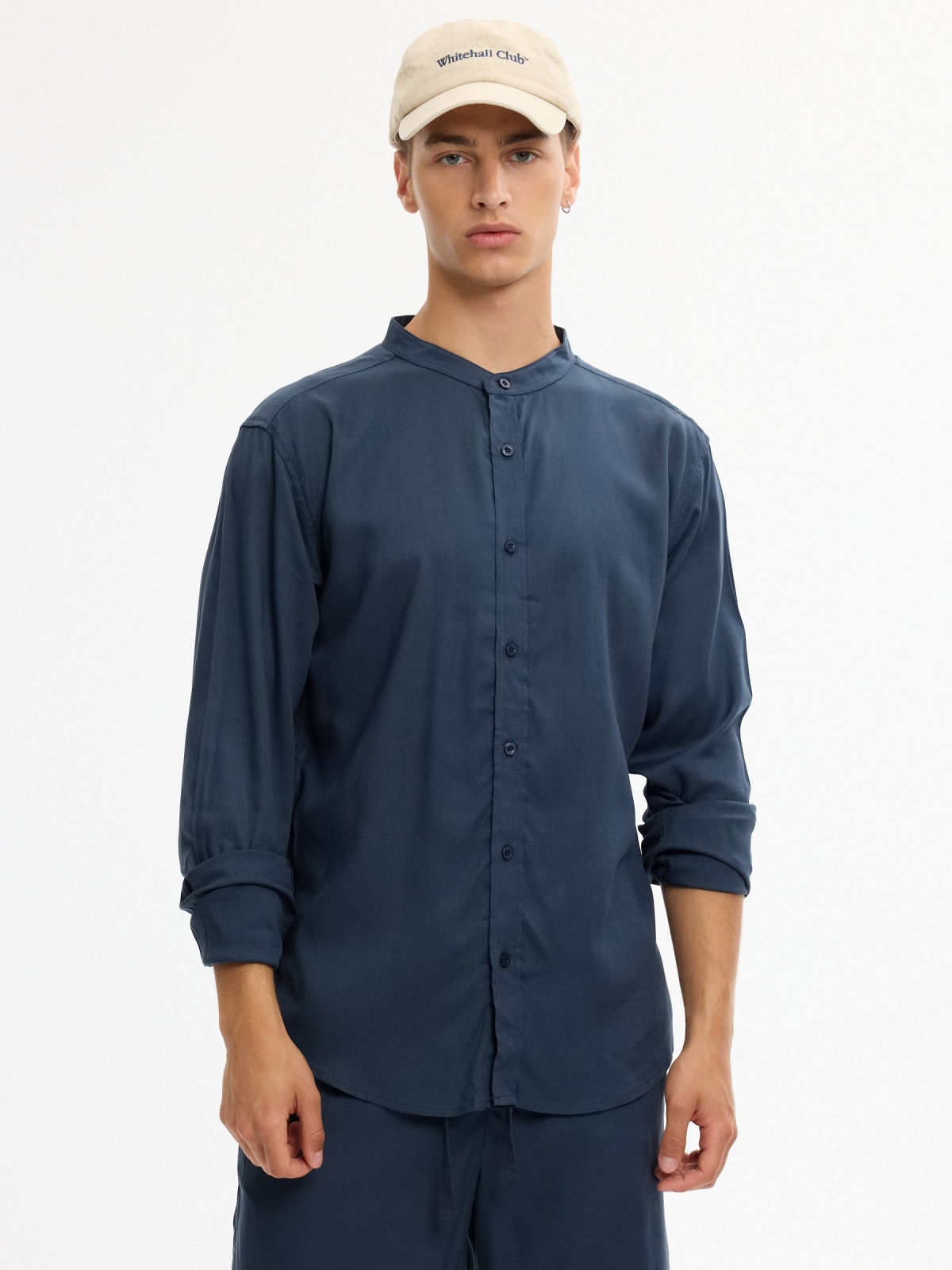 Sobrecamisa lino cuello mao azul marino vista media frontal