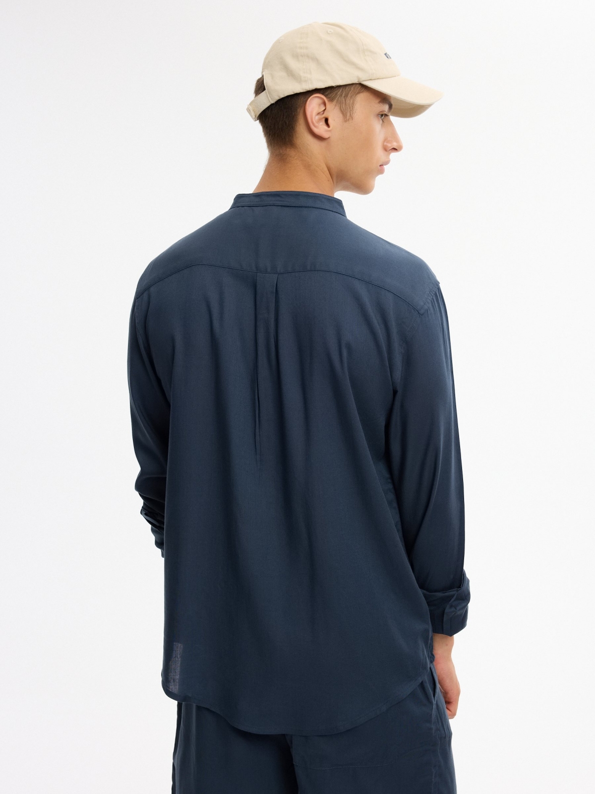 Linen overshirt mandarin collar navy middle back view