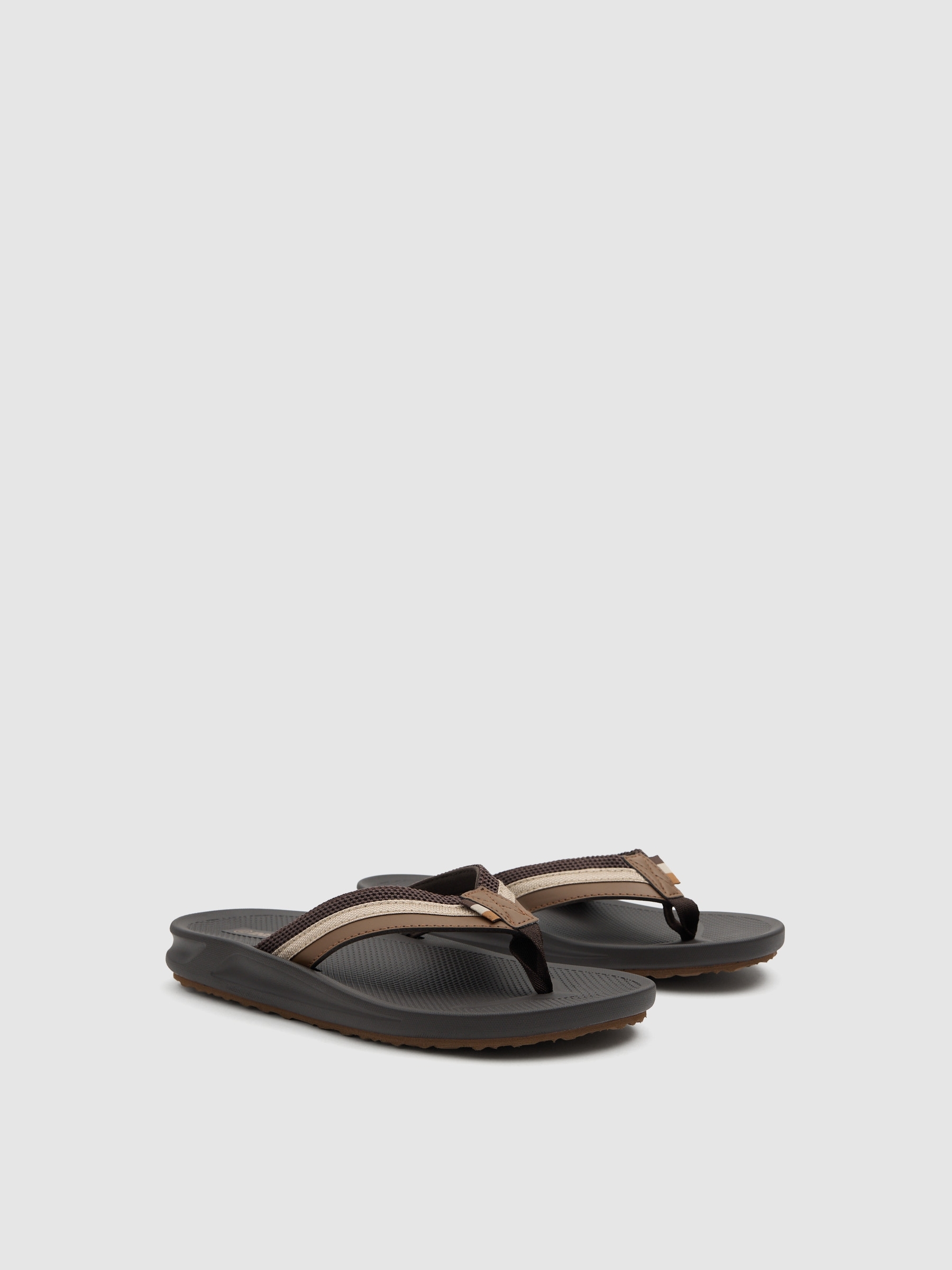 Toe-post sandal
