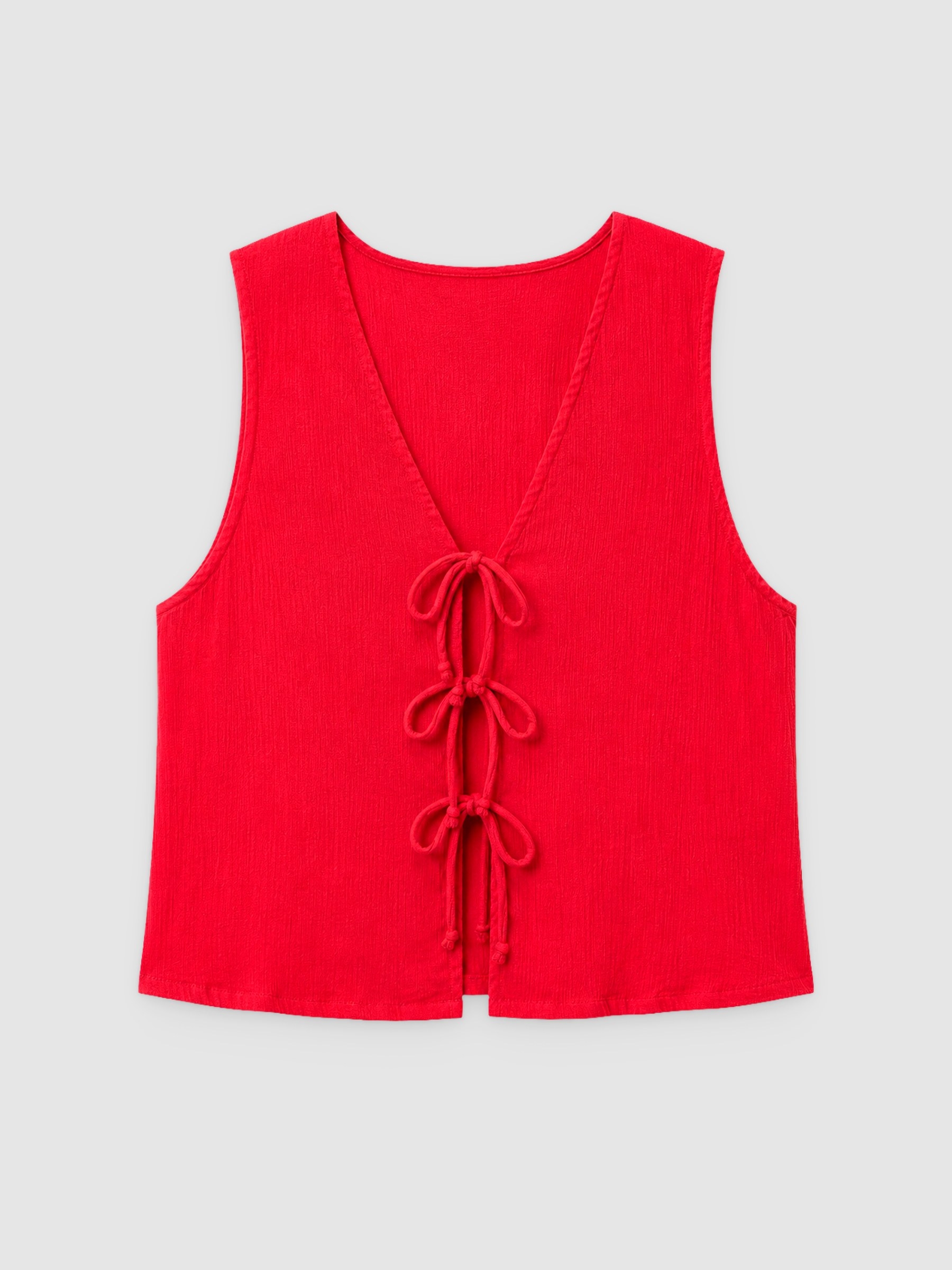 Blusa em bambula com laços carmim vista meia frontal