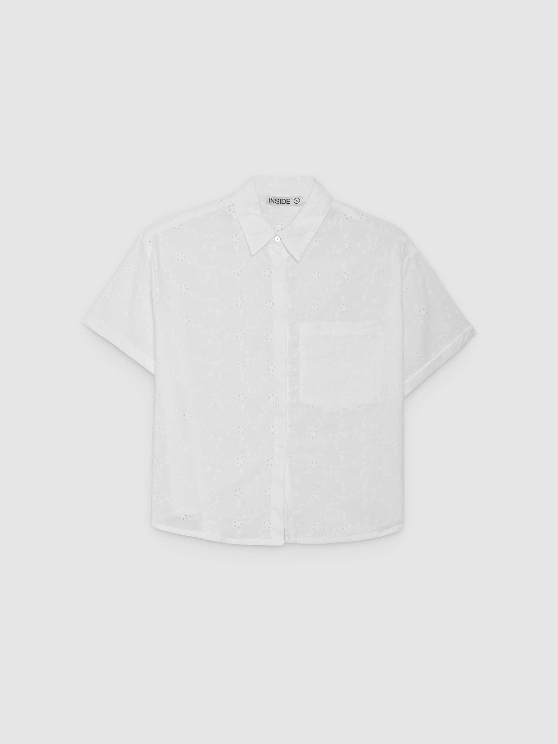 Oversized Swiss embroidered shirt white middle front view