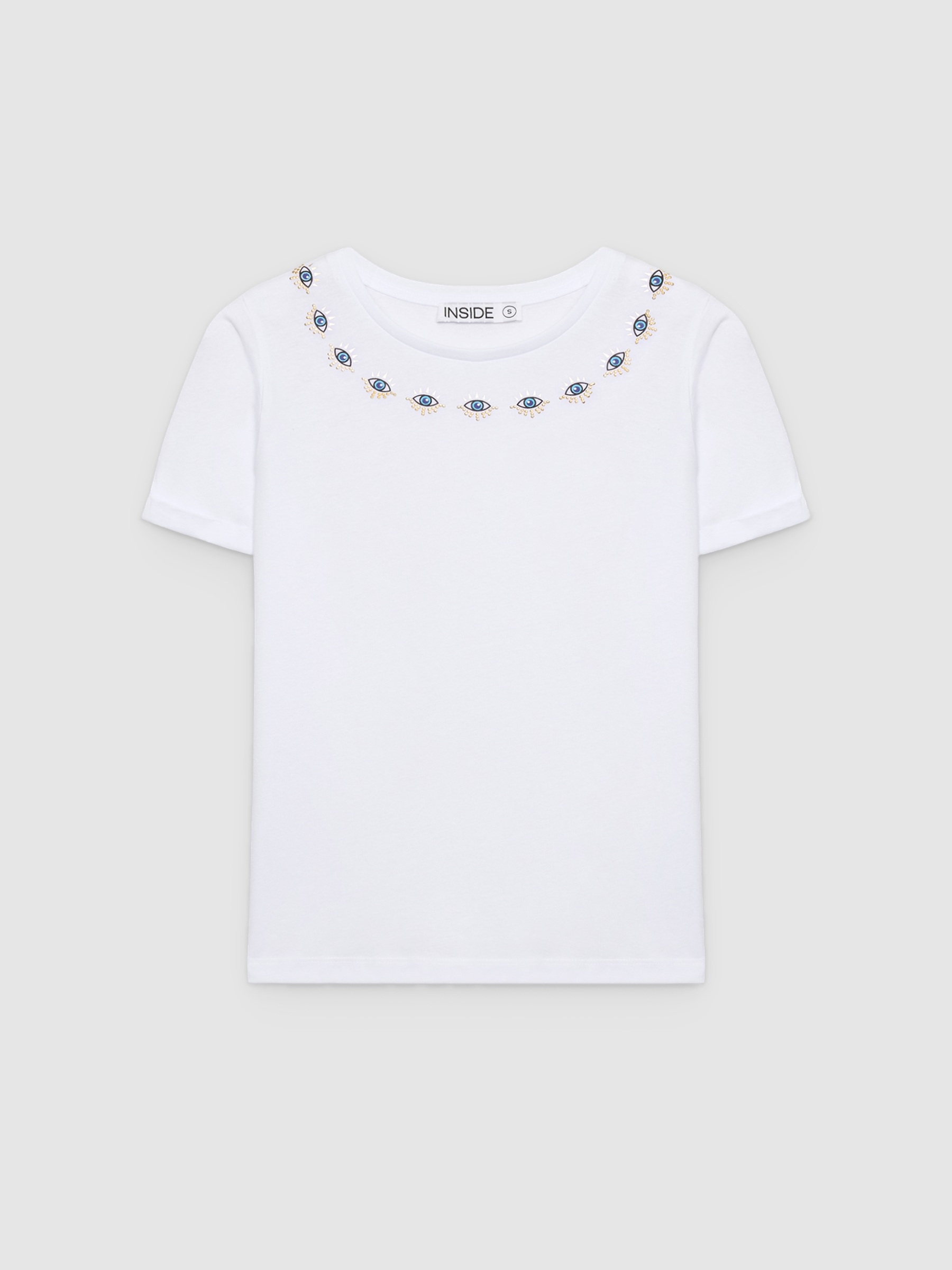 Camiseta étnica com miçangas branco vista meia frontal