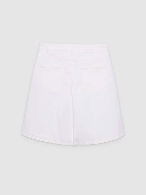 Flowy high-waisted bermuda shorts with pleats white back view