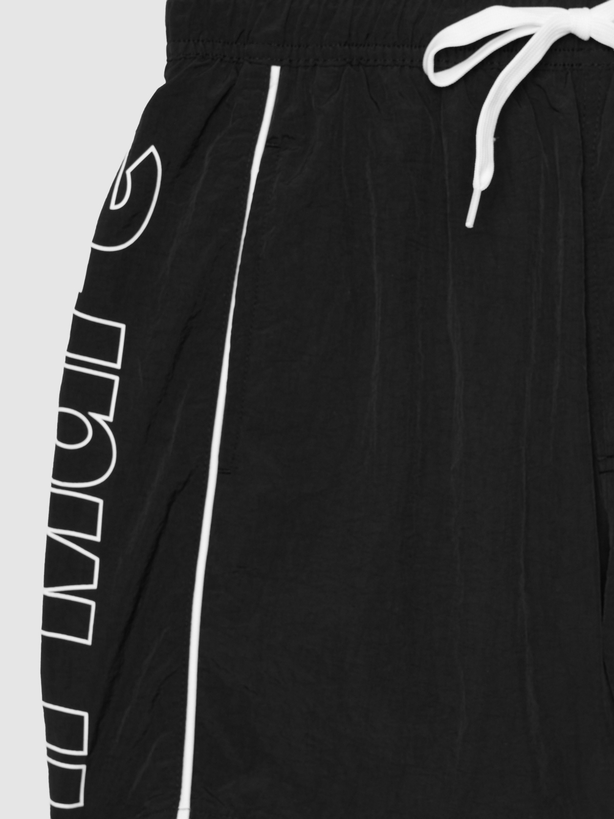 Printed side swimsuit black detail view