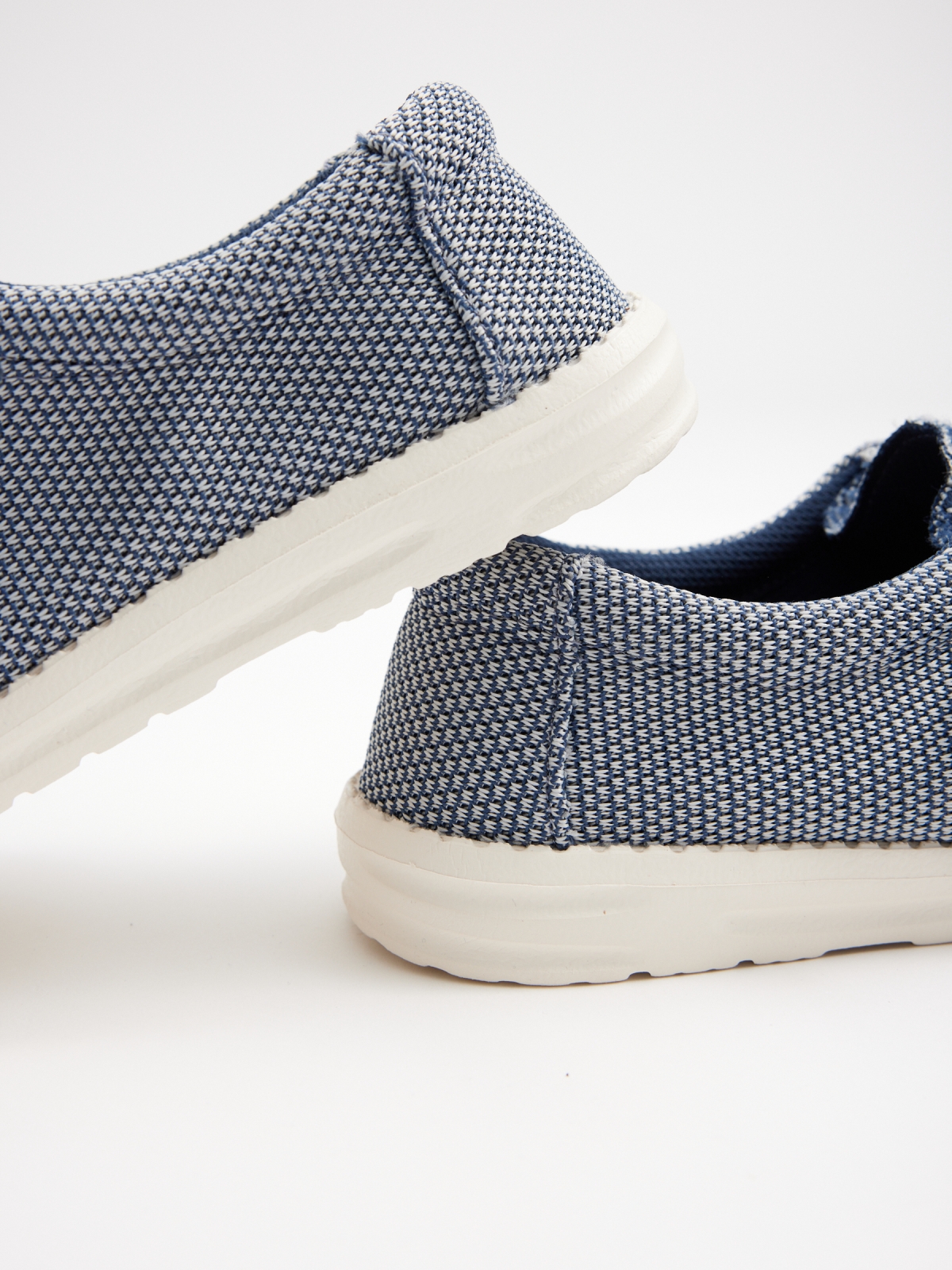 Nylon elastic sports shoes EVA petrol blue detail view