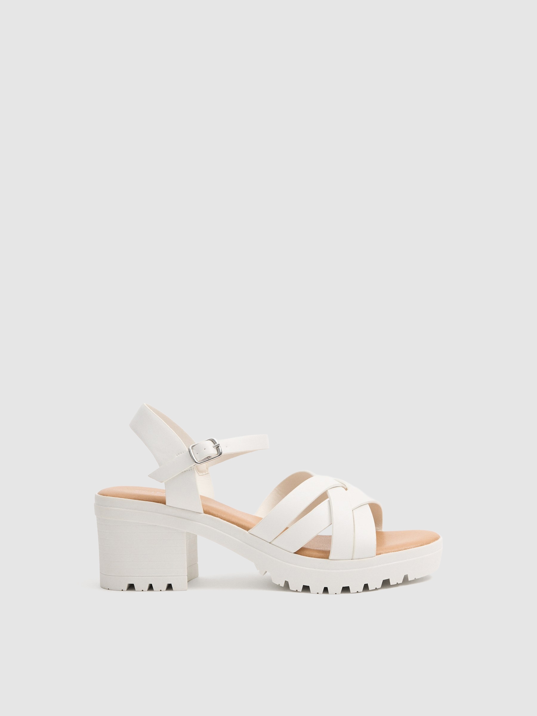 Cross-strap heeled sandals white