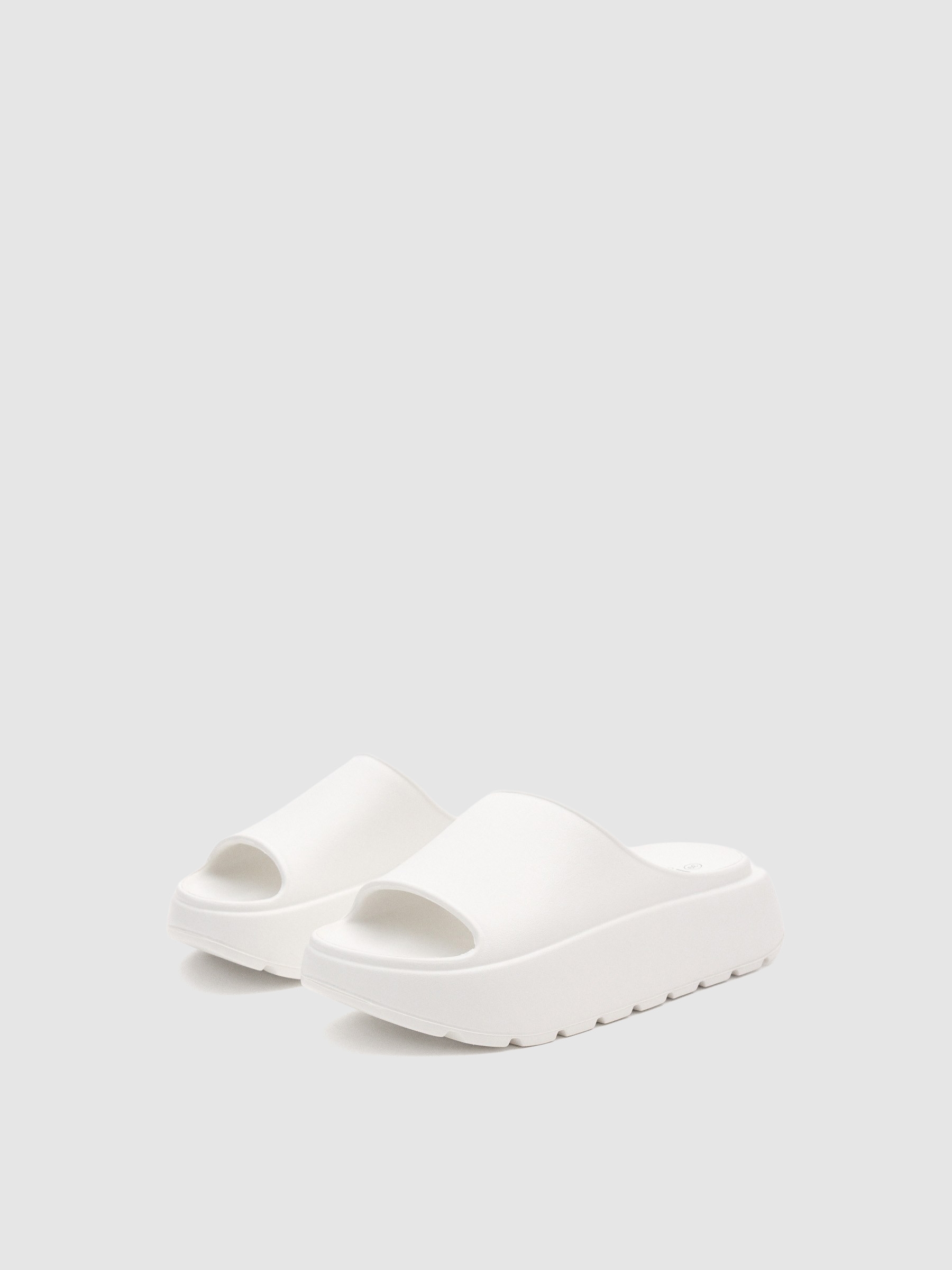 Platform shovel sandal white zenithal view