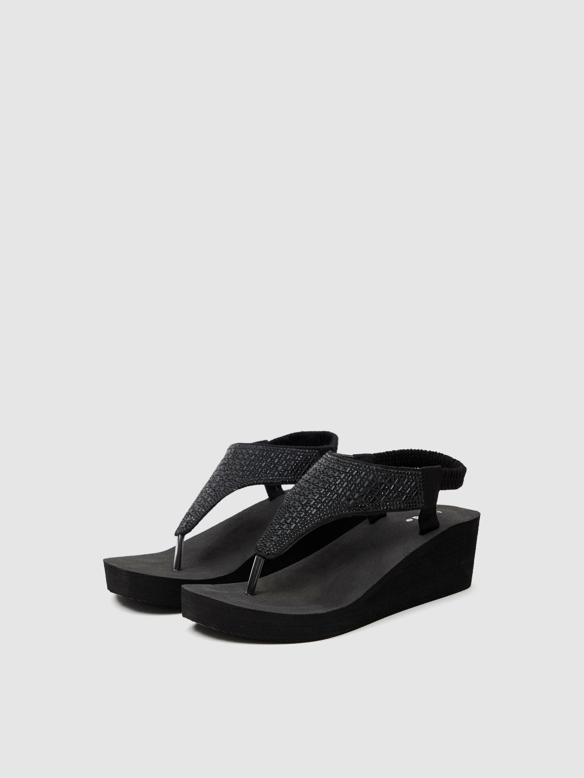 Wedge flip-flops black 45º front view
