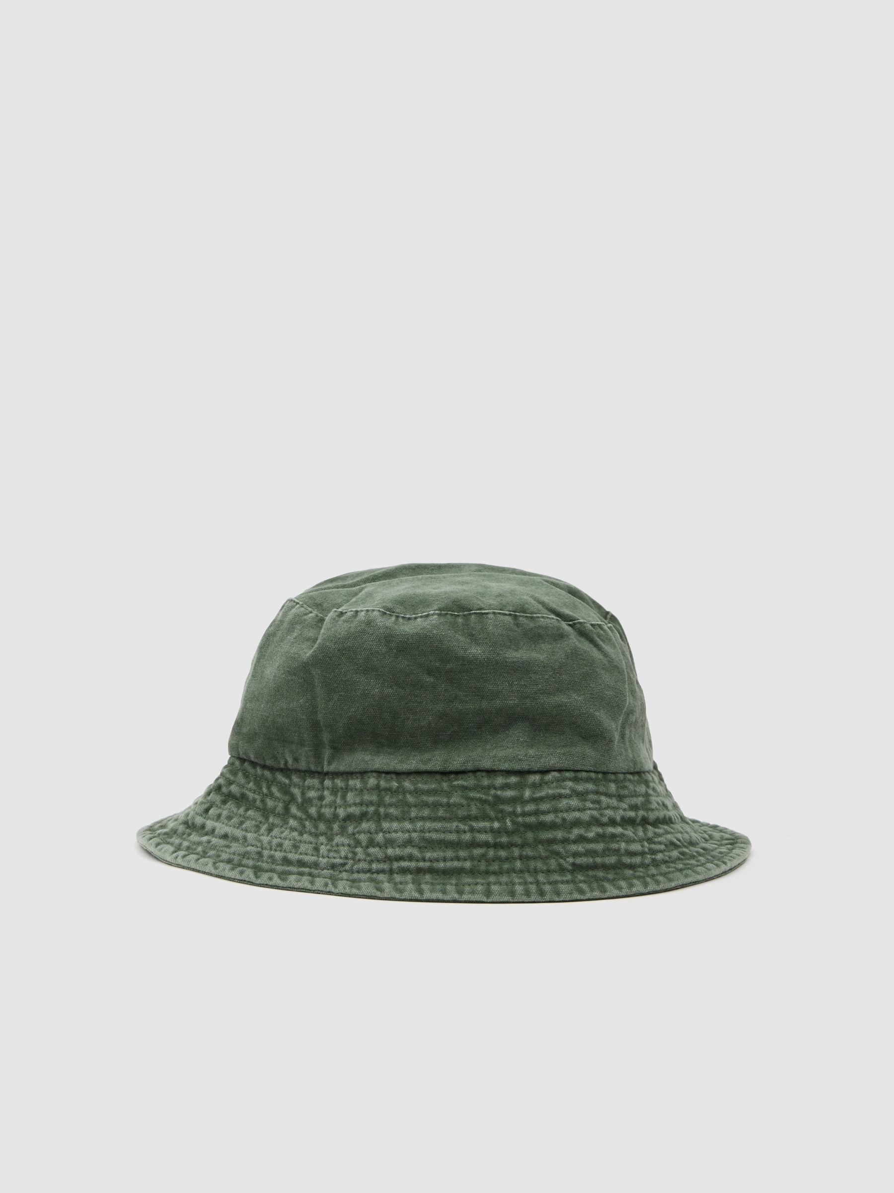 Gorro bucket sencillo verde vista lateral frontal 45º