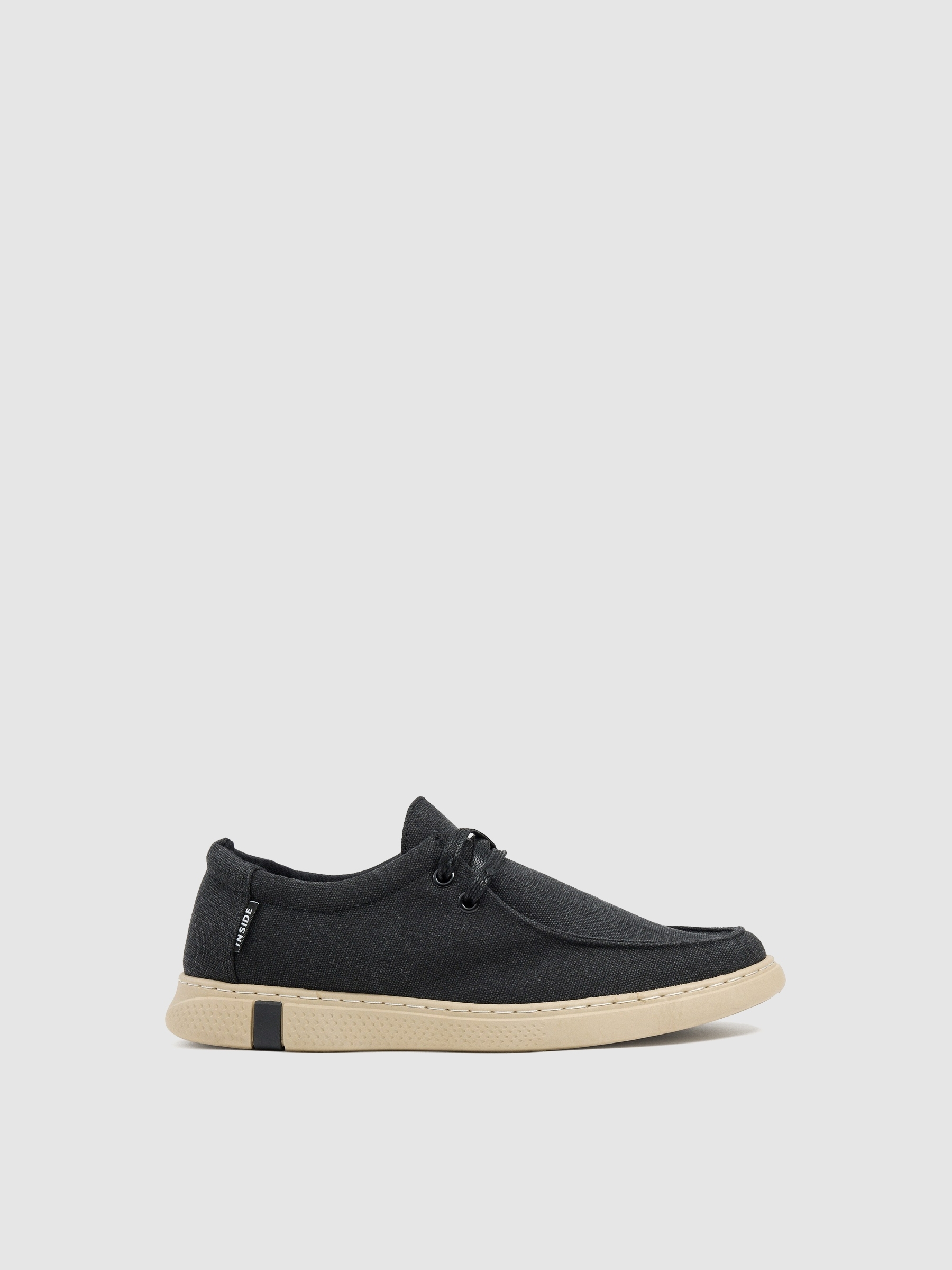 Zapato wallabee cordones