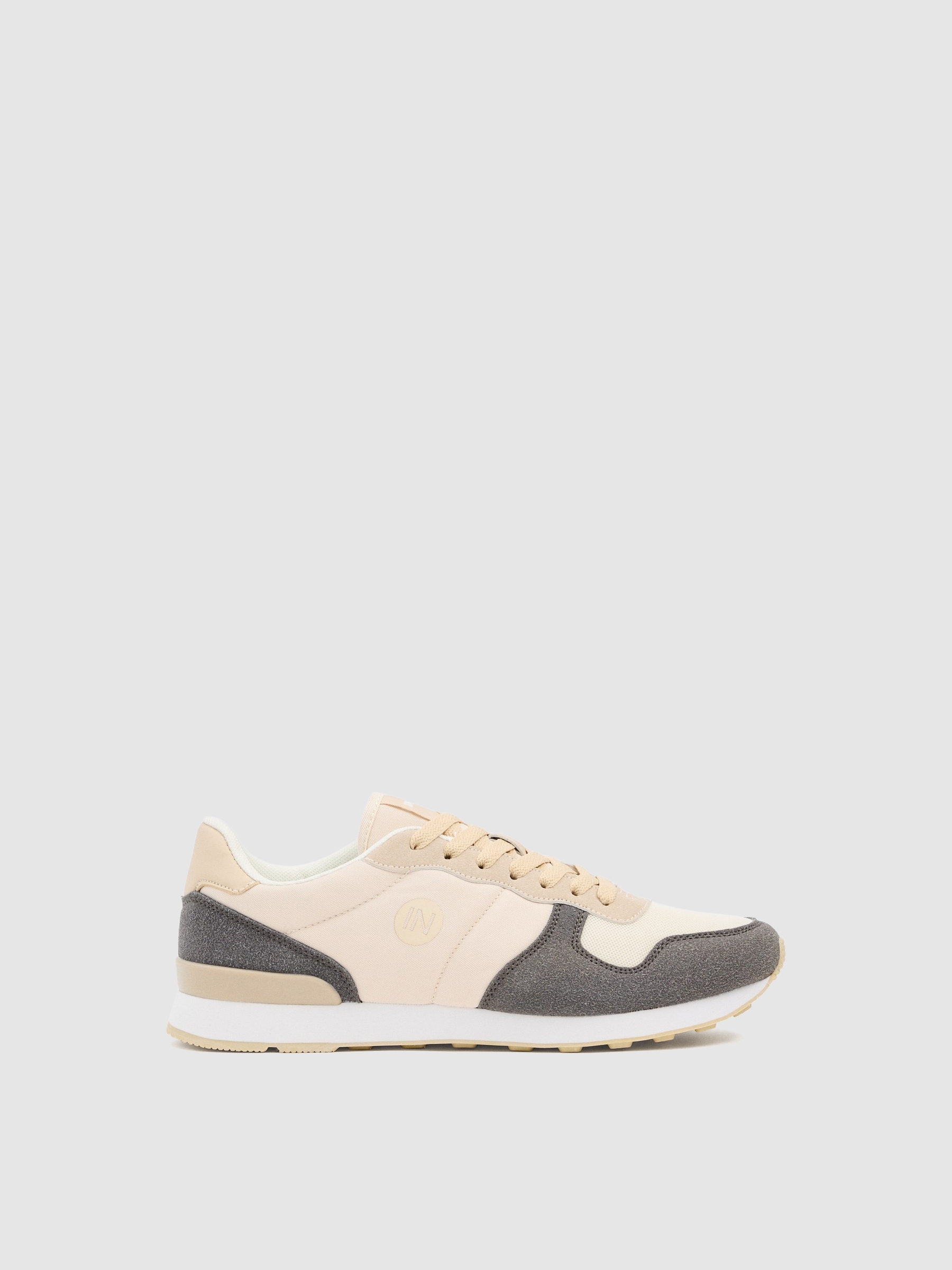 Zapatillas bajas casual combinada arena vista perfil