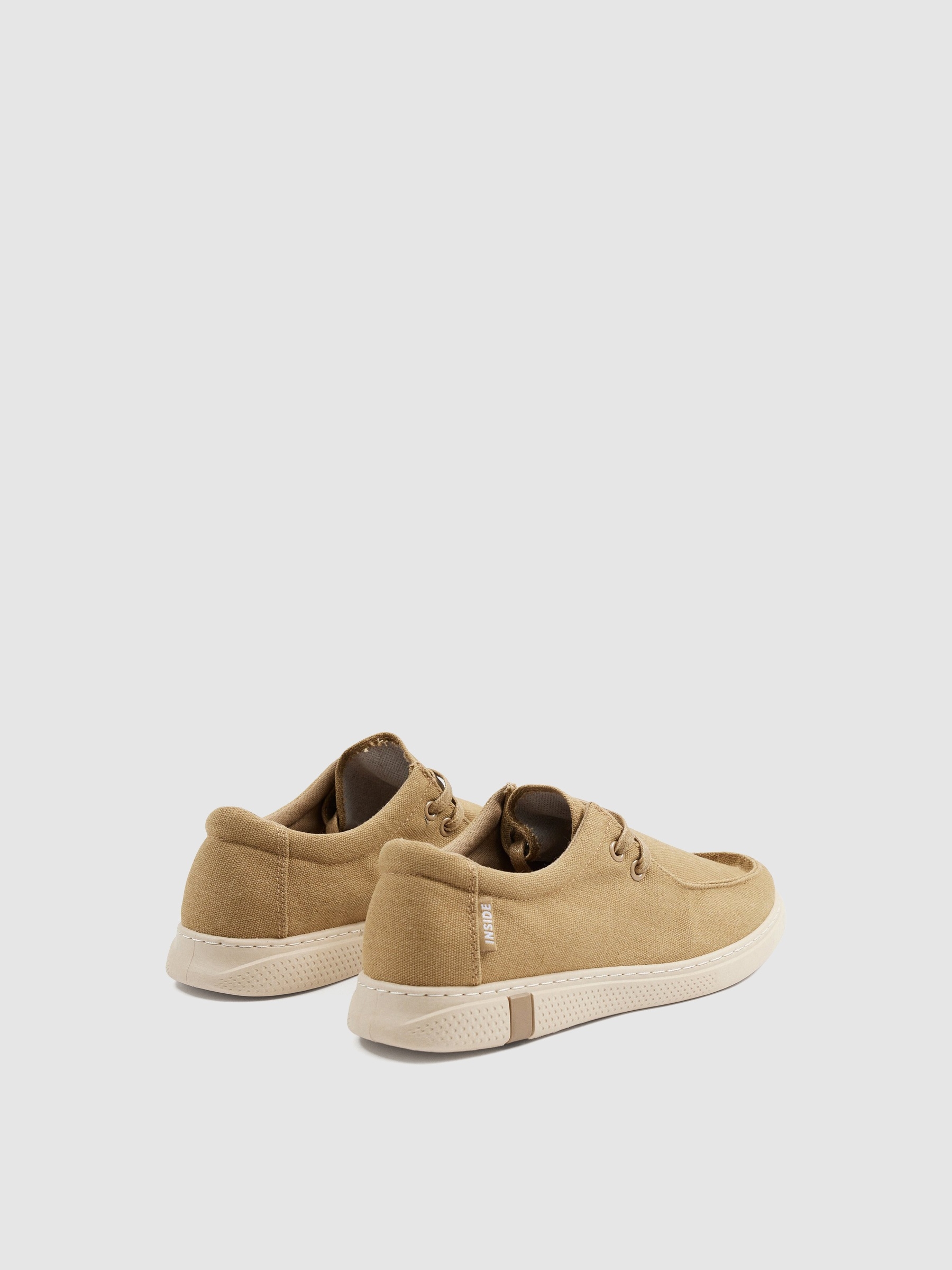 Zapato wallabee lona arena