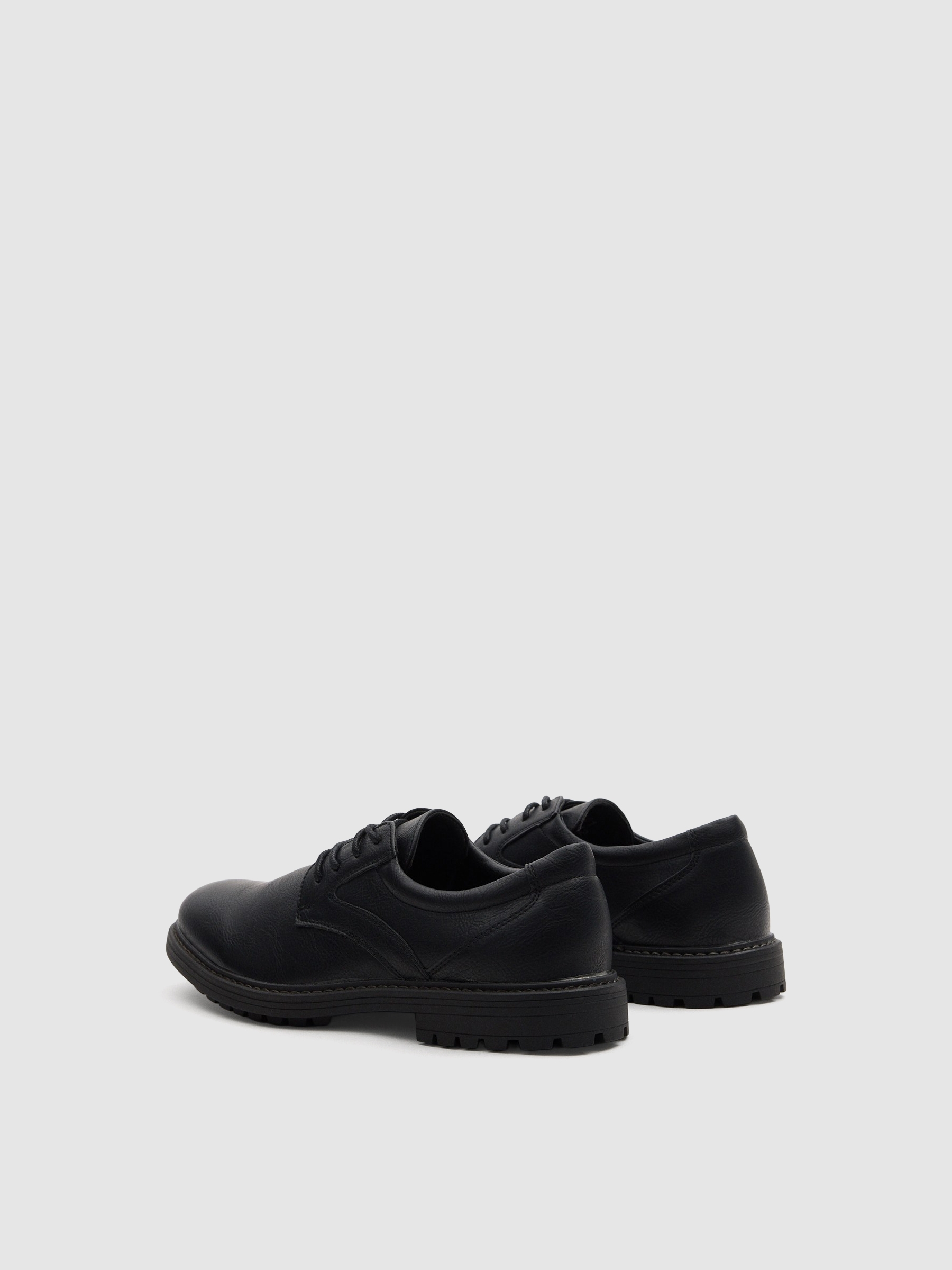 Classic basic leatherette shoe black