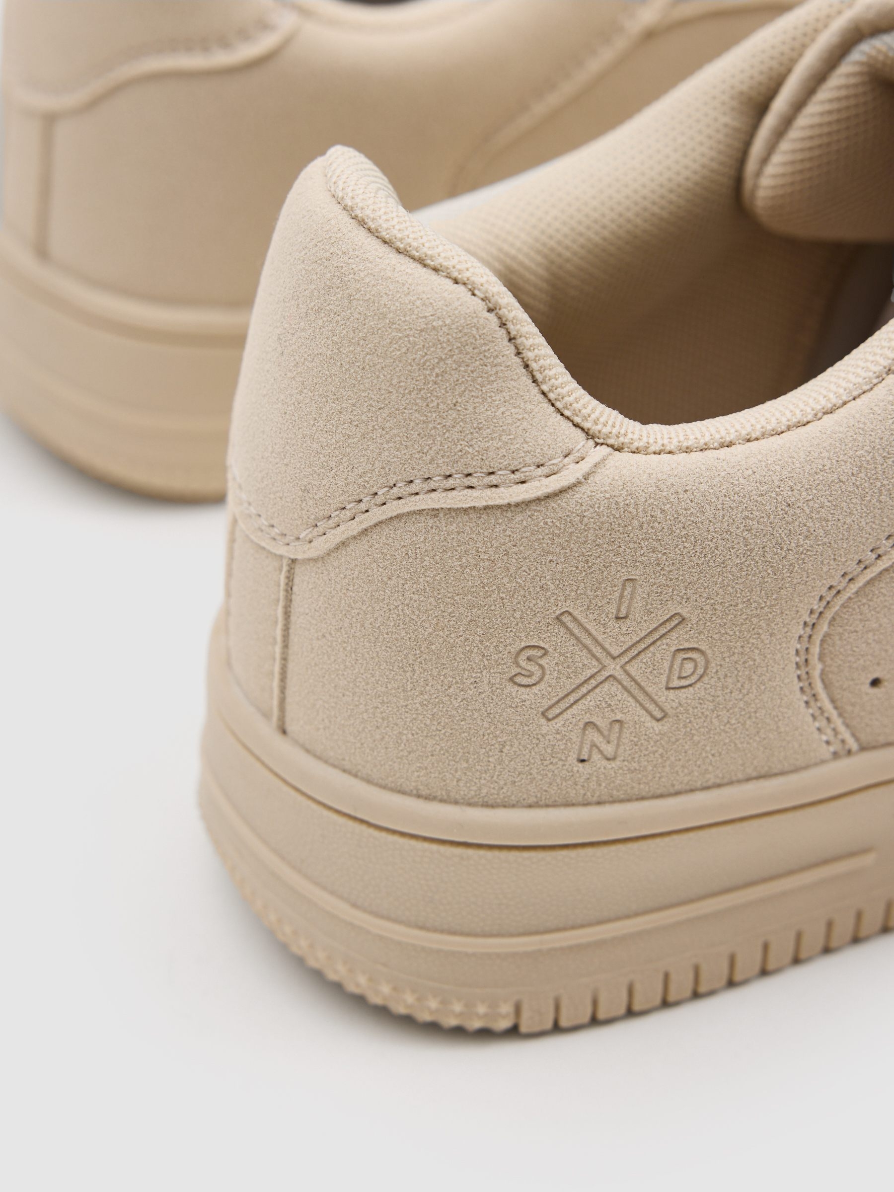 Faux leather skater sneaker white
