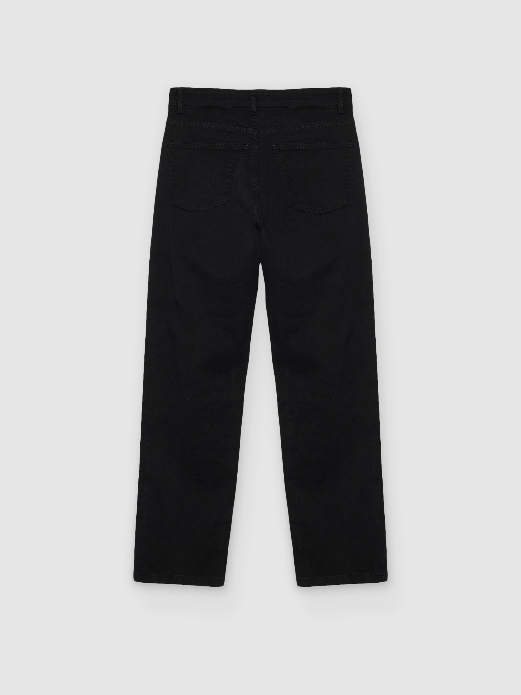 Jeans de cor básica preto vista geral frontal