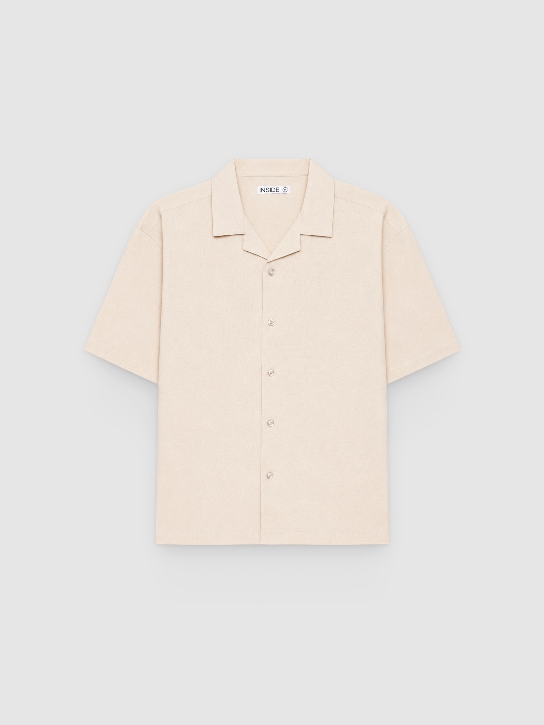 Camisa de linho oversized gola resort crua vista meia frontal