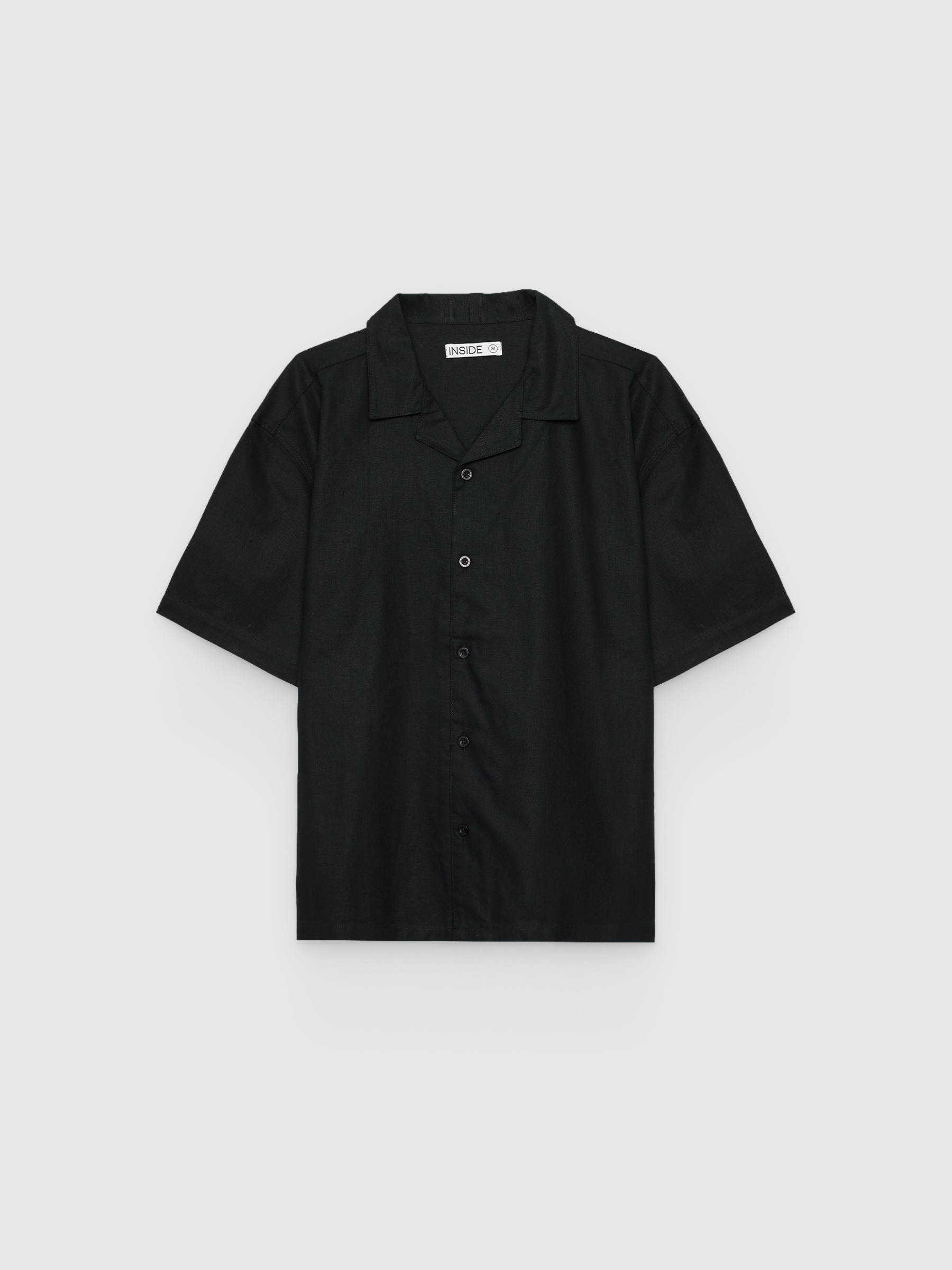 Camisa lino oversize cuello resort negro vista media frontal