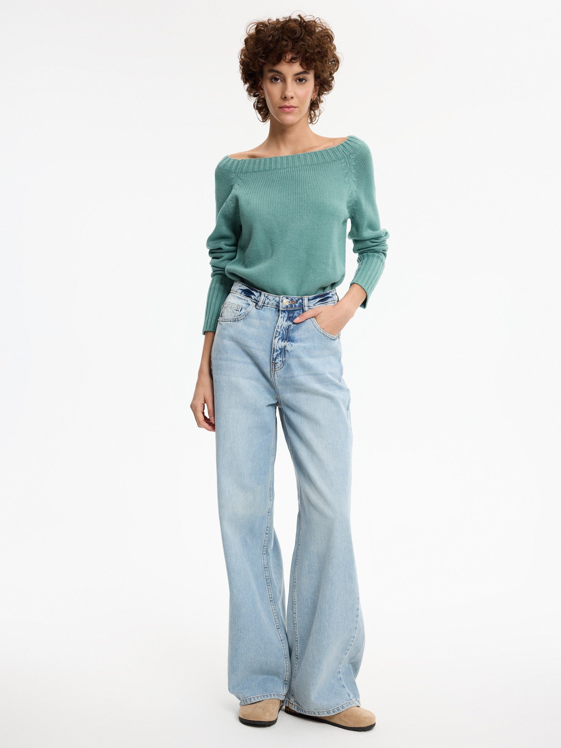 Marbled boat sweater emerald middle front view