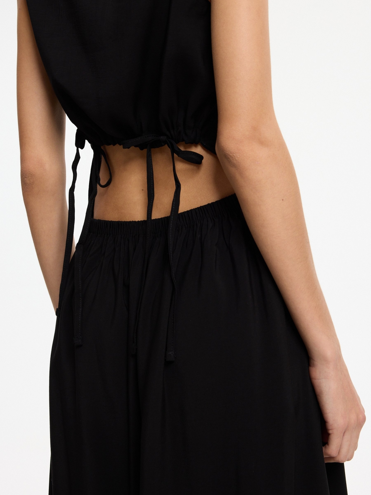Maxi dress with cut-out back black detail view