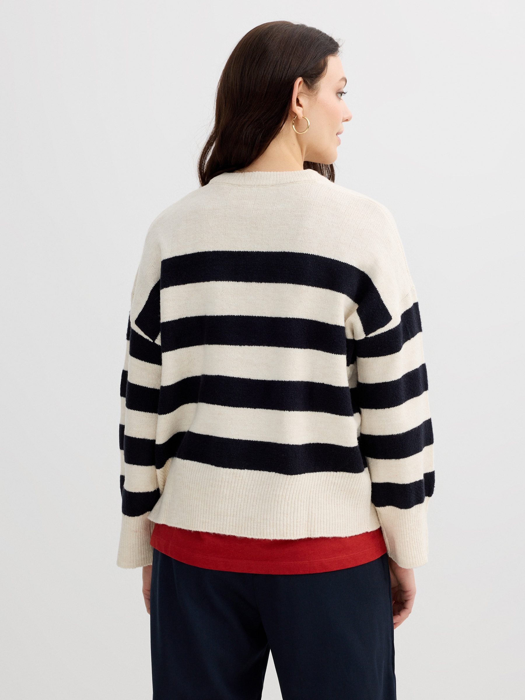 Oversized sweater with stripes multicolor middle front view
