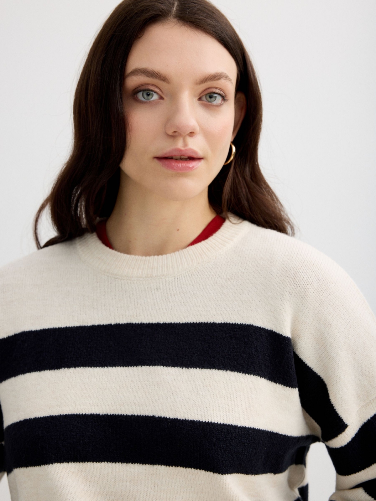 Jersey oversize de rayas multicolor vista detalle