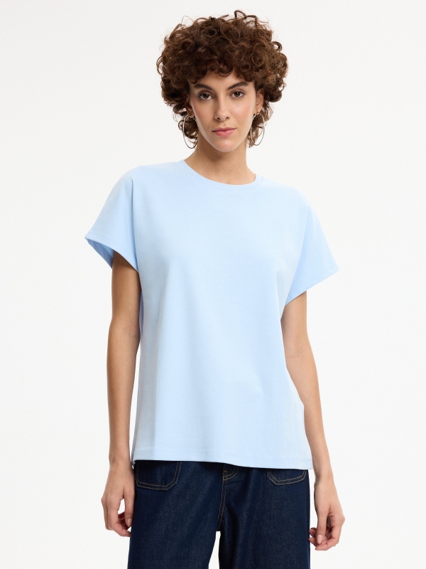 Oversized sleeveless T-shirt light blue middle front view