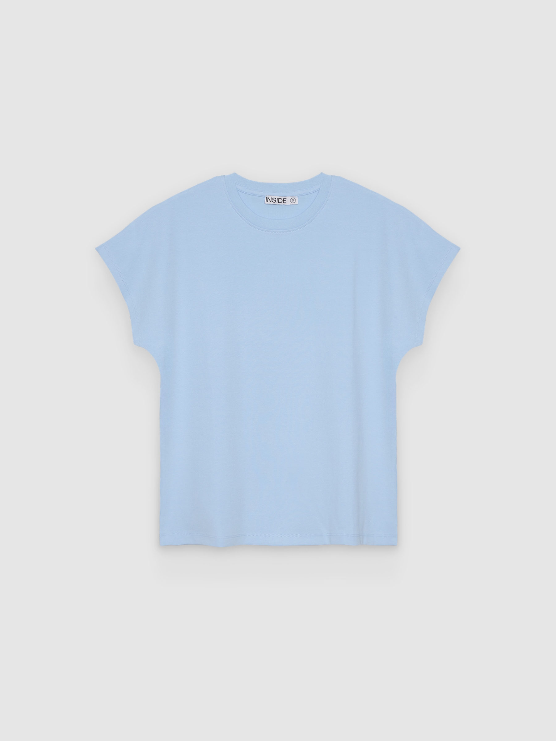 Oversized sleeveless T-shirt light blue middle front view