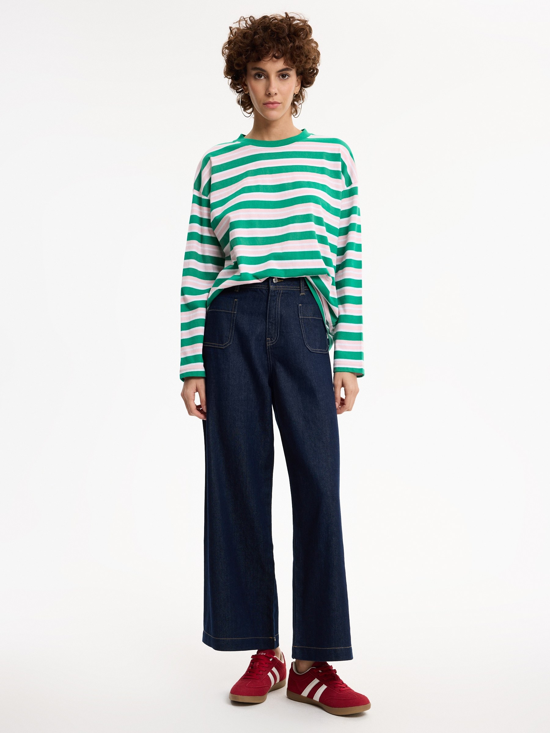 Oversized striped T-shirt green middle front view