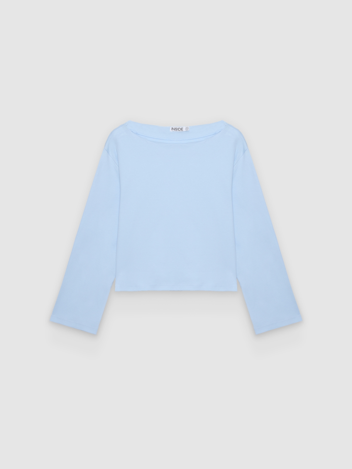 %Pto% Camiseta básica cuello barco azul claro vista frontal