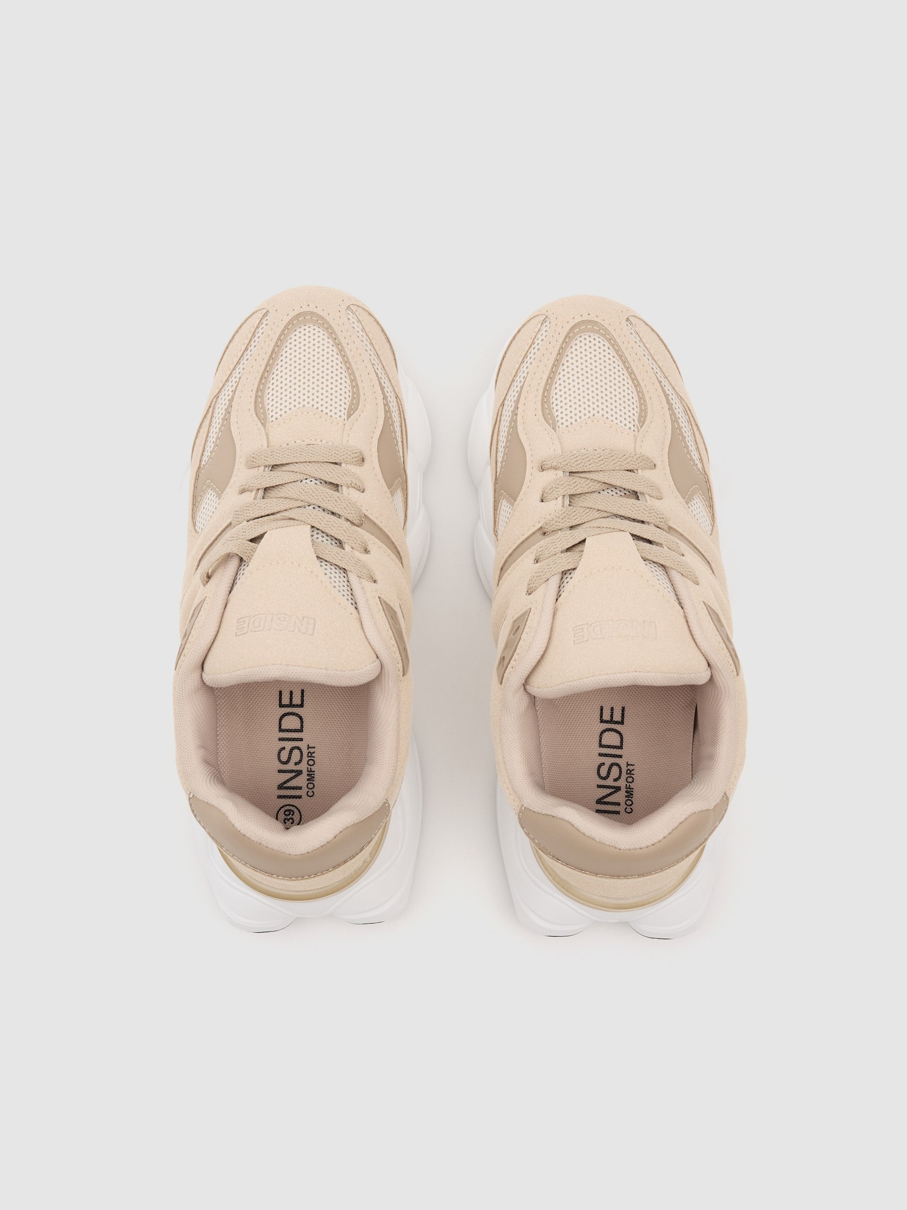 Low-top nylon sneaker sand