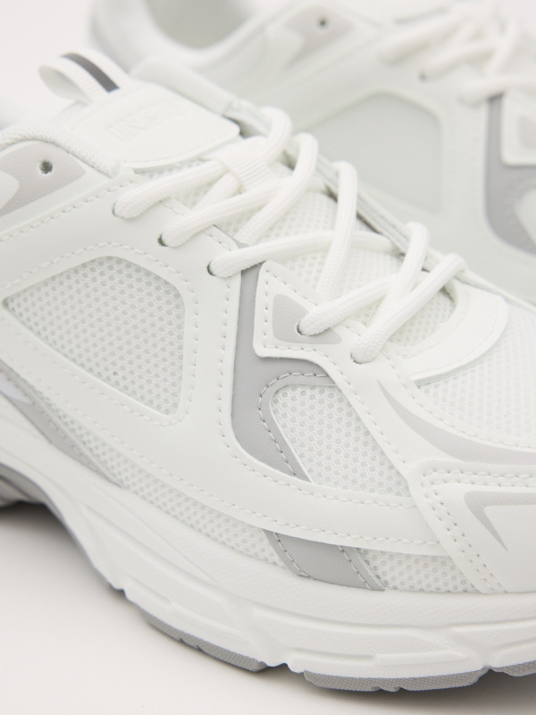 Deportiva running baja blanca blanco vista detalle