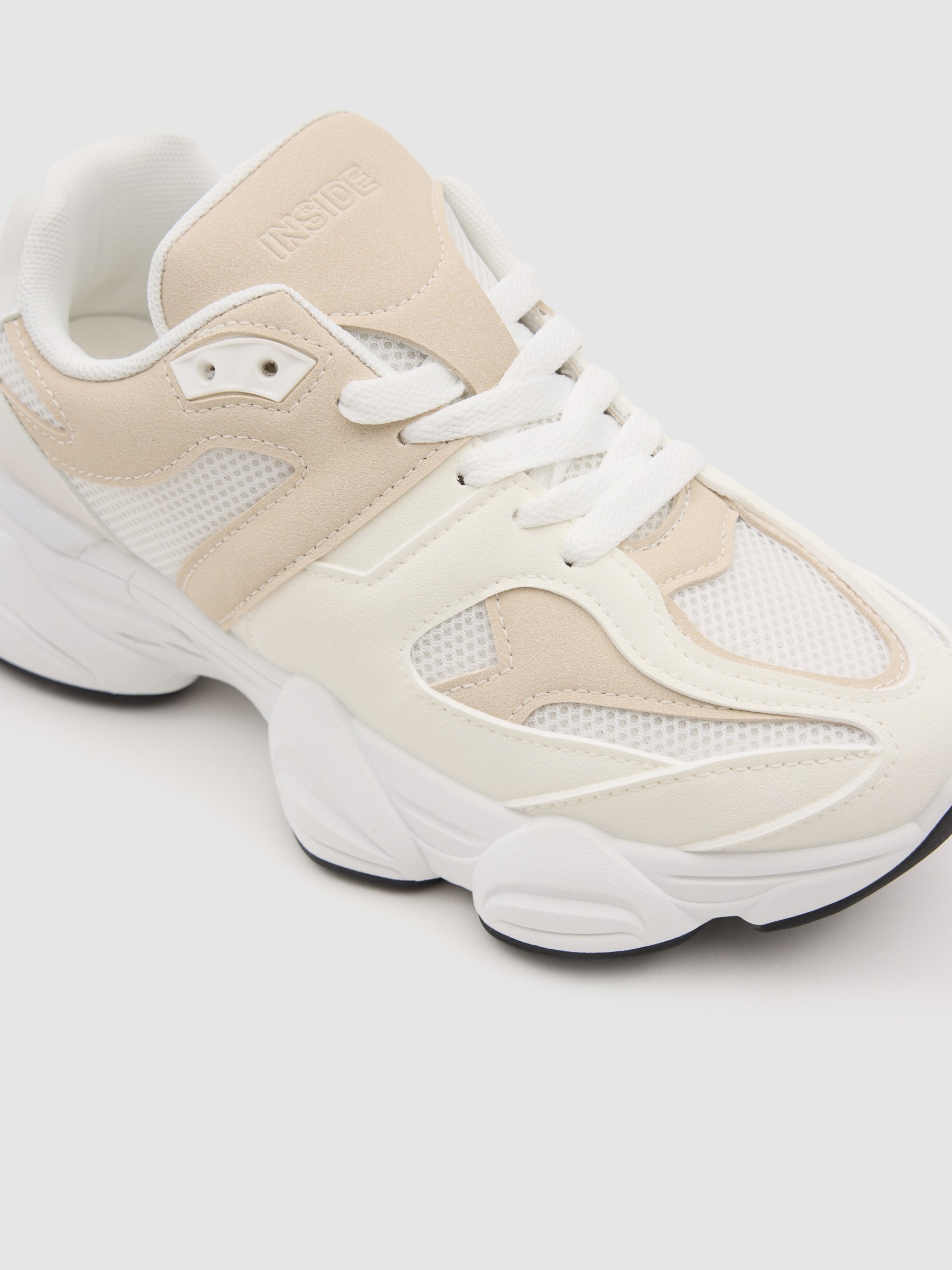 Tênis casual running baixo branco