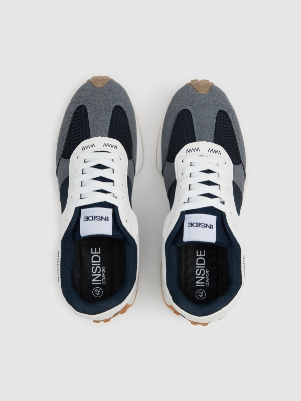 Tênis casuais baixos azul combinado azul escuro vista superior