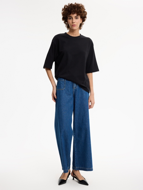Camiseta oversize básica lisa negro vista general frontal