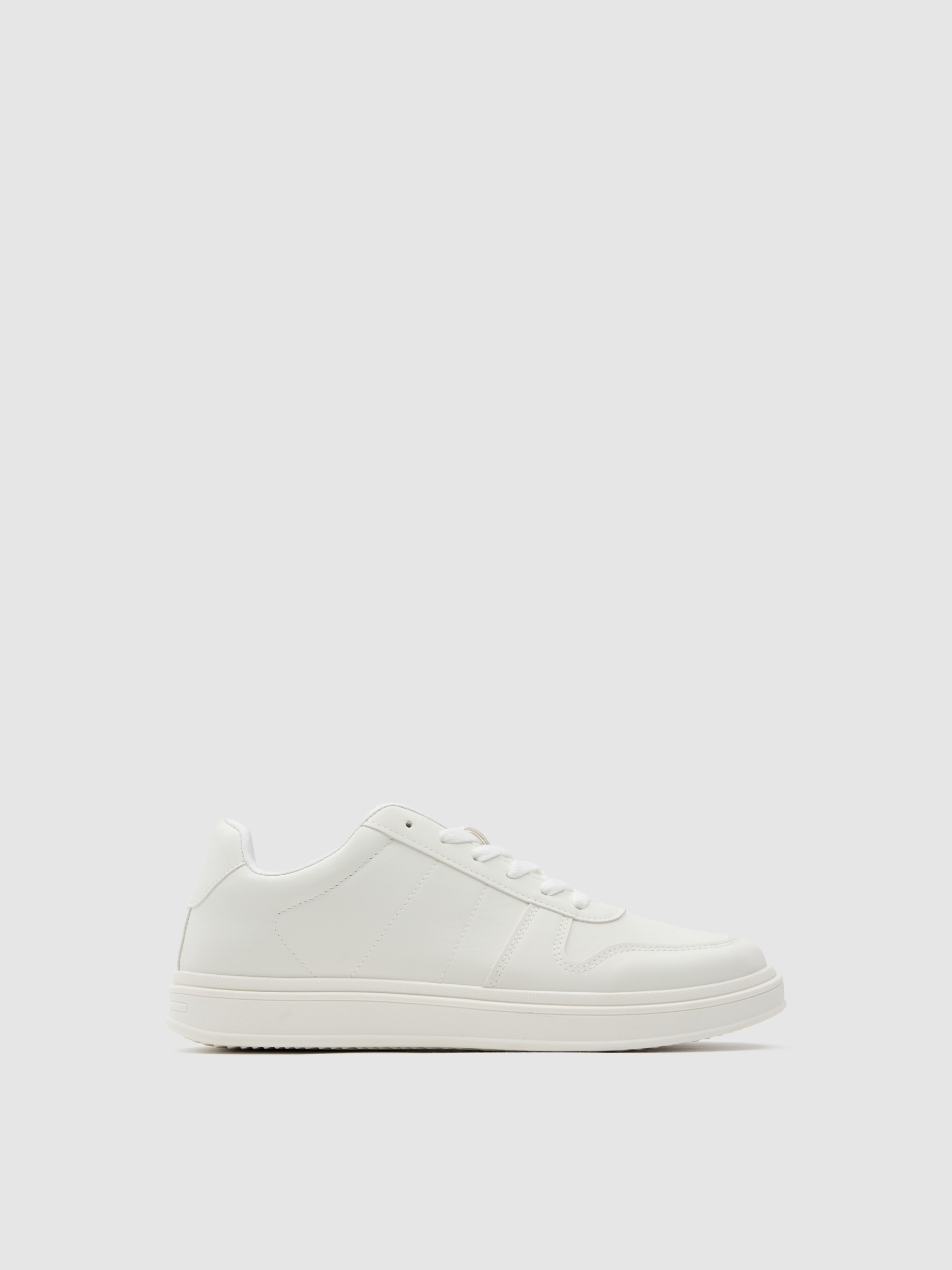 White faux leather casual sneaker white