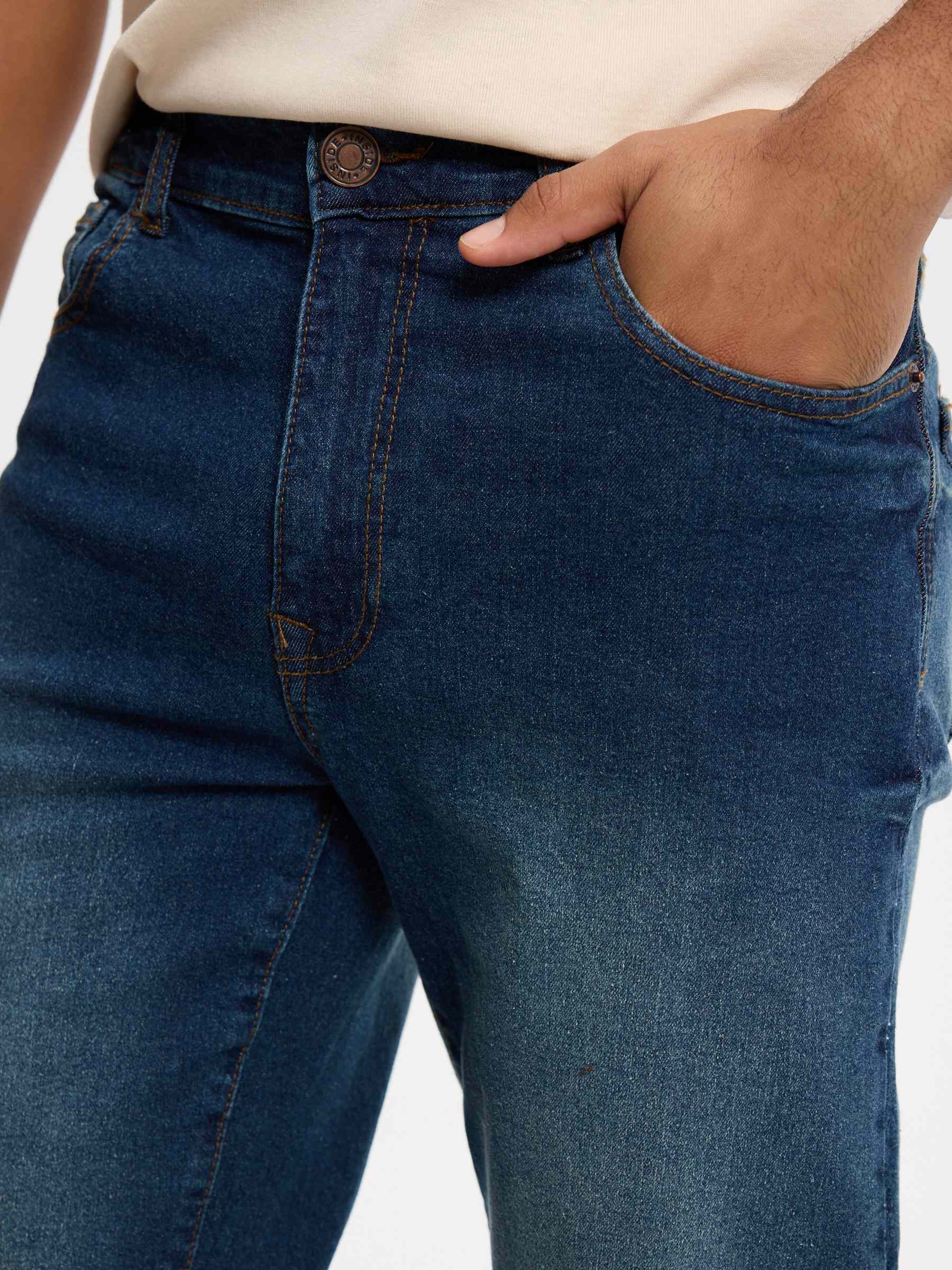 Basic regular jeans dark blue front view
