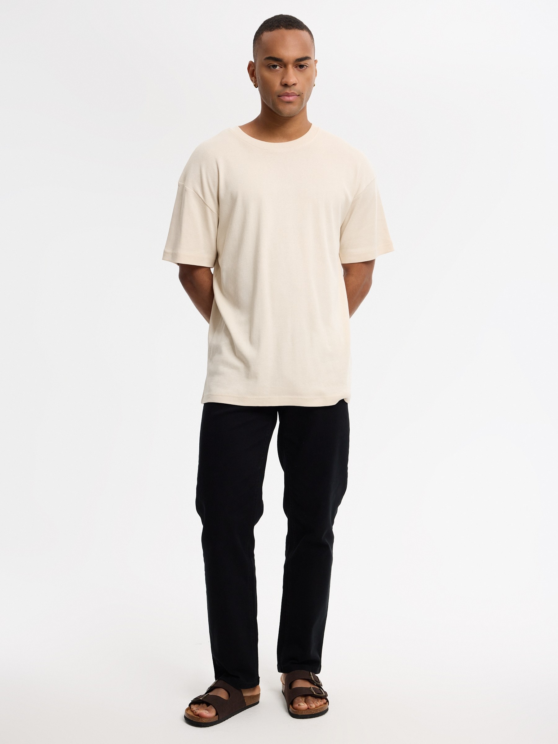 Basic colored jeans black front view