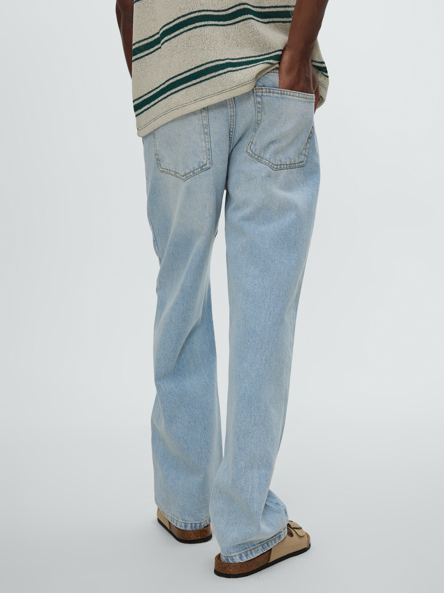 Jeans loose azul lavado azul vista geral frontal