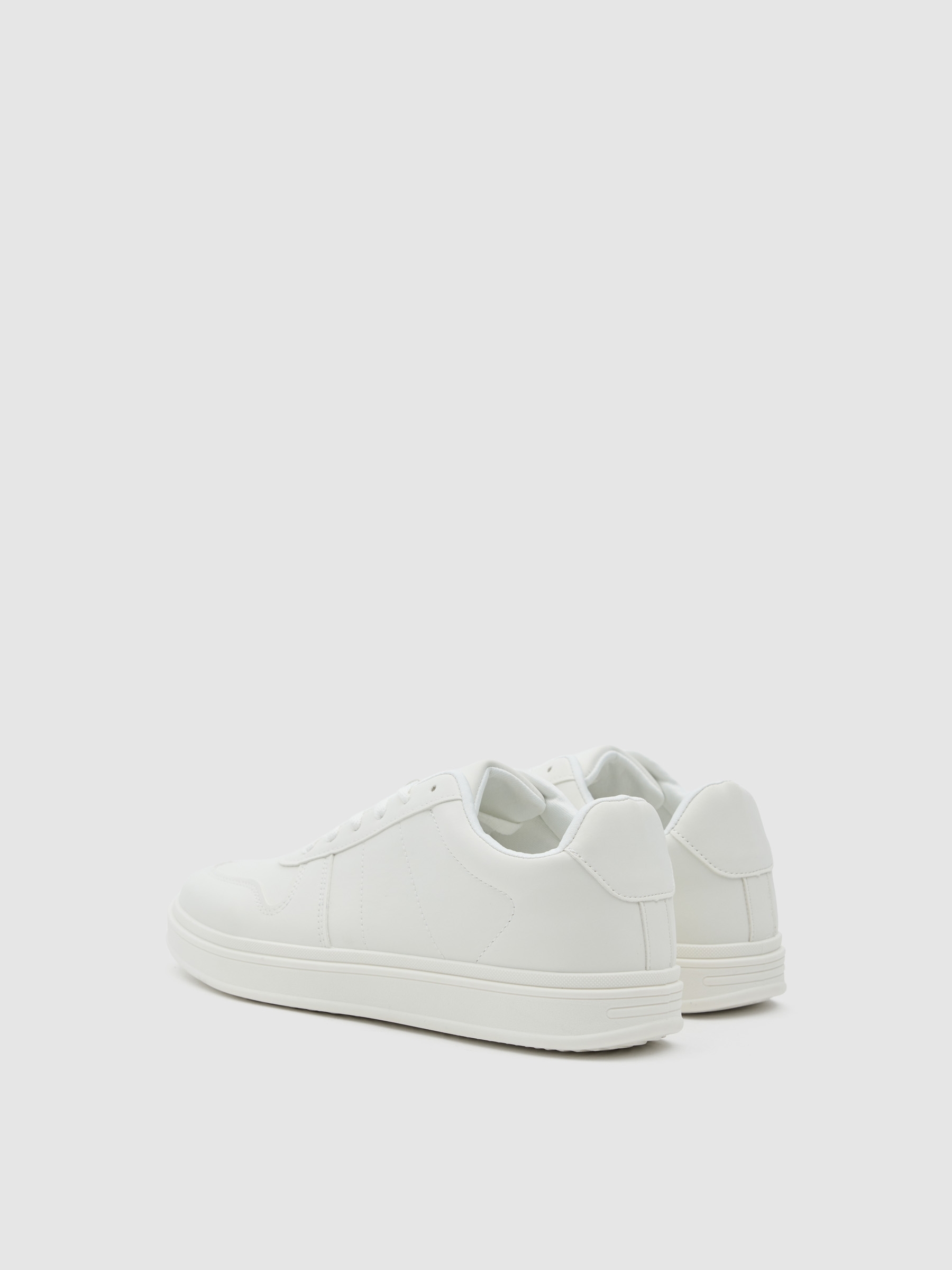White faux leather casual sneaker white
